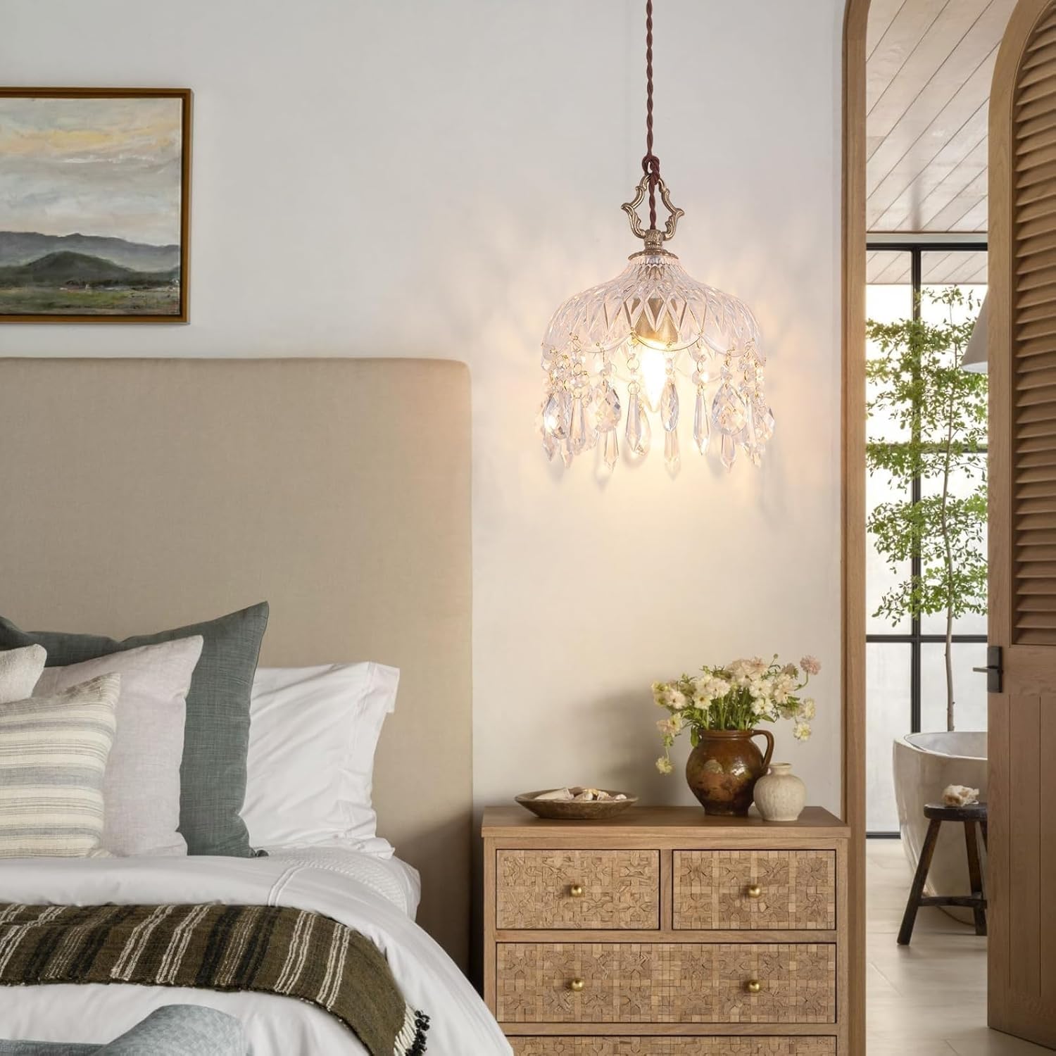 AroimRex Vintage Small Crystal Chandelier for Kitchen Island Pendant Lamp Farmhouse Brass Gold Adjustable Hanging Ceiling Light for Bedroom Coffee Shop Restaurant Sink Table Lighting