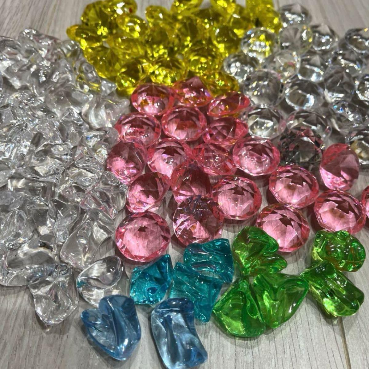 Amazon.co.jp: 宝石すくい 100個 アクリルストーン : おもちゃ