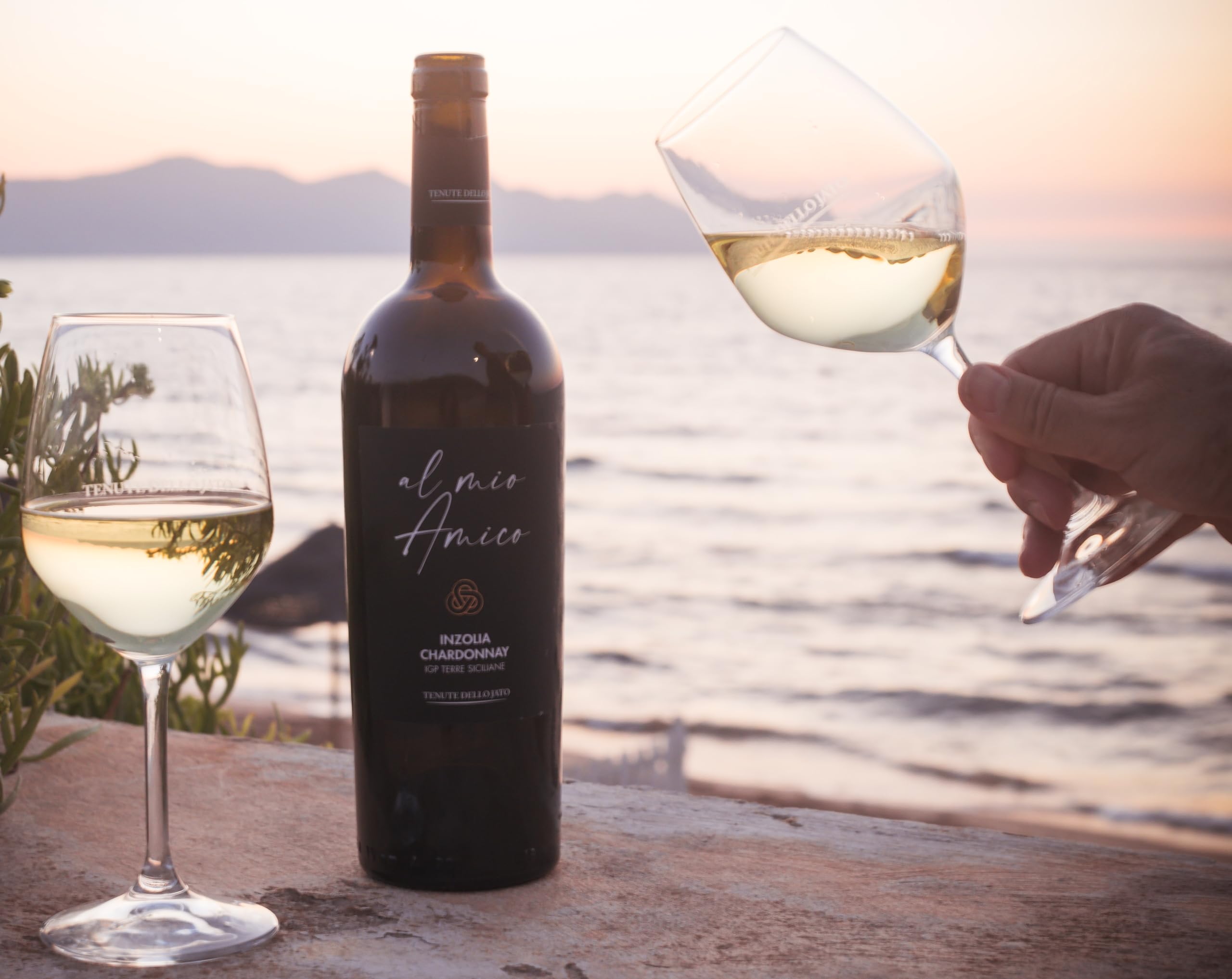Tenute dello Jato Al Mio Amico Inzolia - Chardonnay IGP Terre Siciliane Vino Bianco 13% Vol., 6 x 750 ml