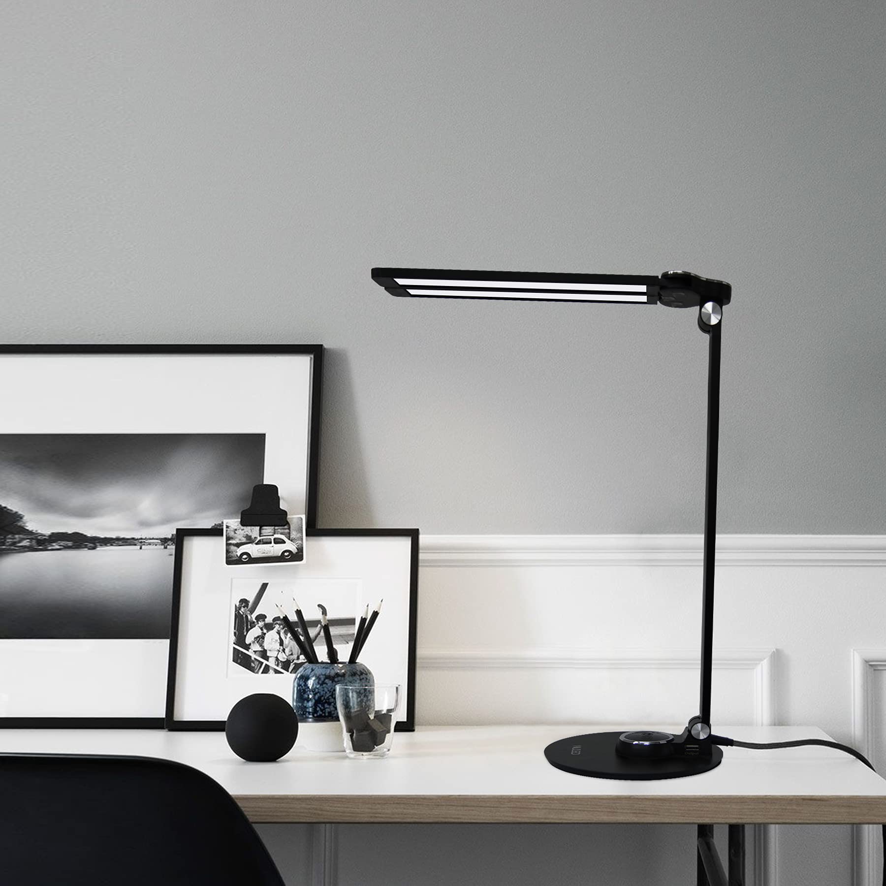 NUNET Lampade a LED da scrivania per home office lampada per pianoforte verticale lampada da tavolo girevole in alluminio NULED con porta di ricarica USB, luce da lettura per la cura