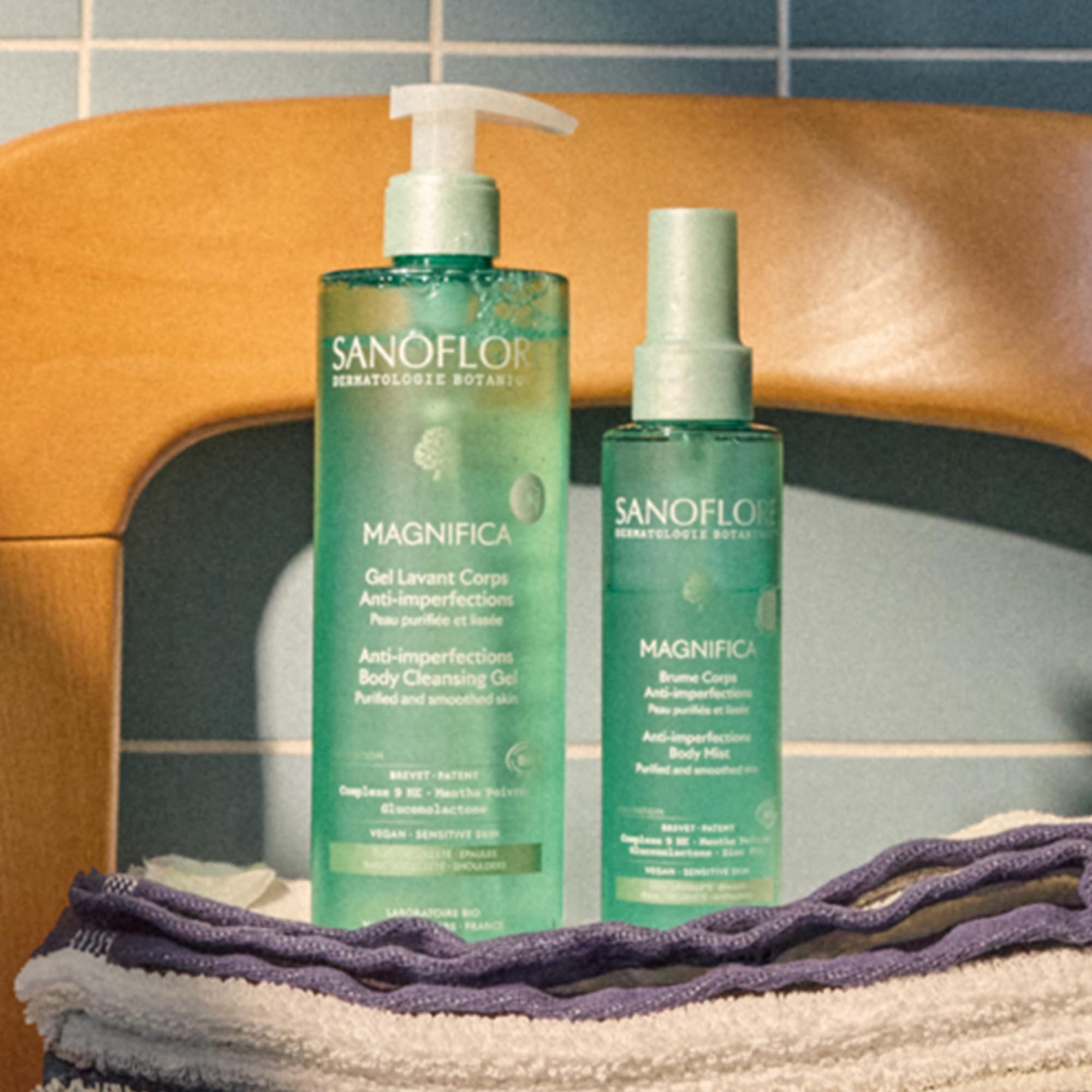 SANOFLORE MAGNIFICA Duo Corps Anti-Imperfections Bio – Gel Lavant 400ml + Brume Corps 150ml – Purifie, Lisse & Hydrate - Dos, Décolleté & Fesses – PHA & 9 Huiles Essentielles Bio – Vegan