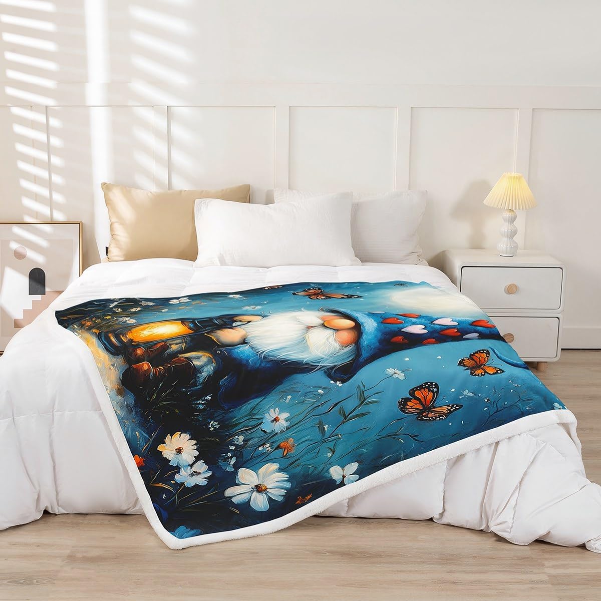 Gnome Fleece Throw Blanket For Kids Girls Boys White Daisy Flowers Sherpa Blanket Baby Size,Cartoon Gnome Sitting In The Garden Fuzzy Plush Watercolor Floral Printed Toddler Blankets For Bedroom