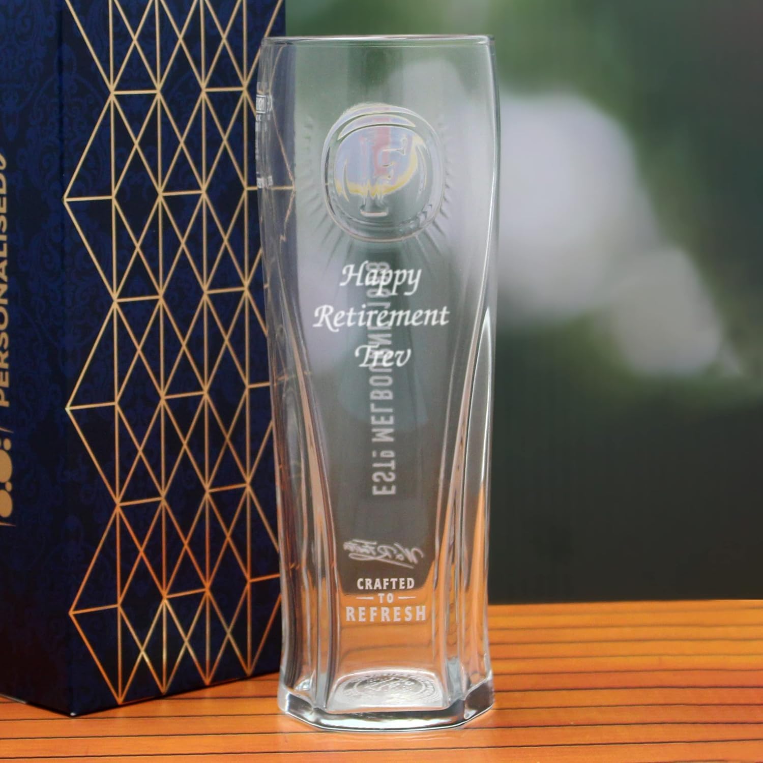 All Things Personalised Vaso Sidra Estilo Fosters 590 ml - Vaso de Cerveza Personalizado - Con Grabado Láser Nombre o Mensaje - Regalos Cerveceros para Hombre - Apto Lavavajillas, con Caja de Regalo