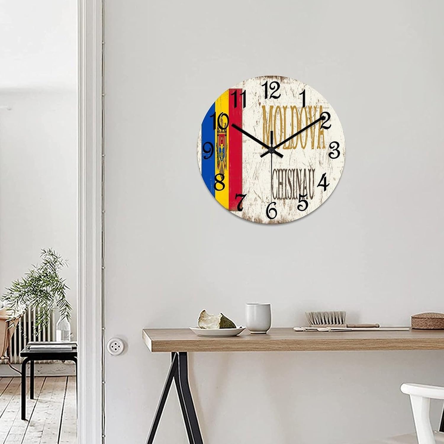 Moldova National Flag Wooden Wall Clock Moldova Chisinau Quiet Digital Round Wall Clock Wood Clock Stylish Wall Decor Home Decor Clock for Dining Room Farmhouse