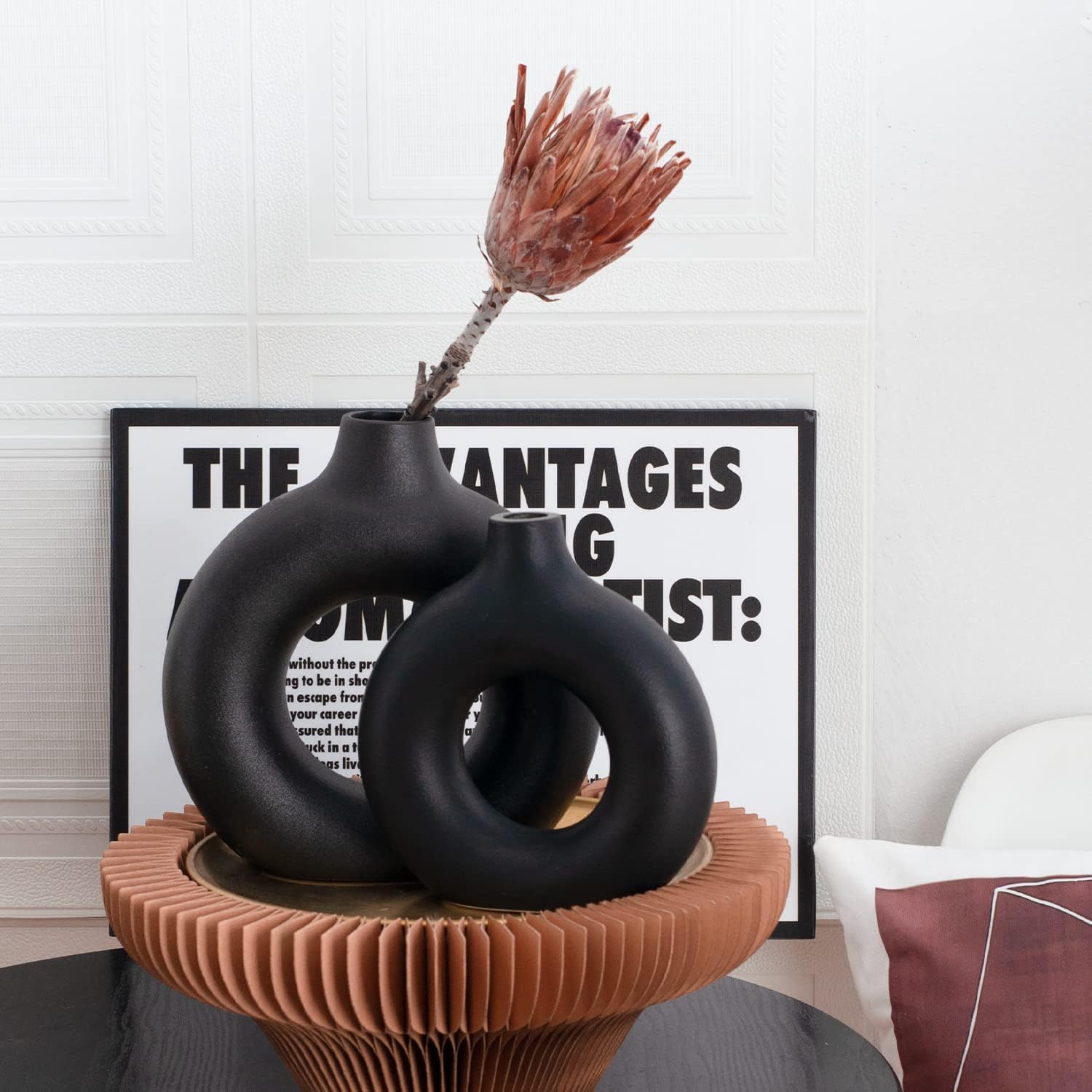 Black Ceramic Donut Vase Set of 2, Big Hollow Round Matte Pampas Flower Vases for Boho Home Wedding Party Room Dinner Table Shelf Decor.