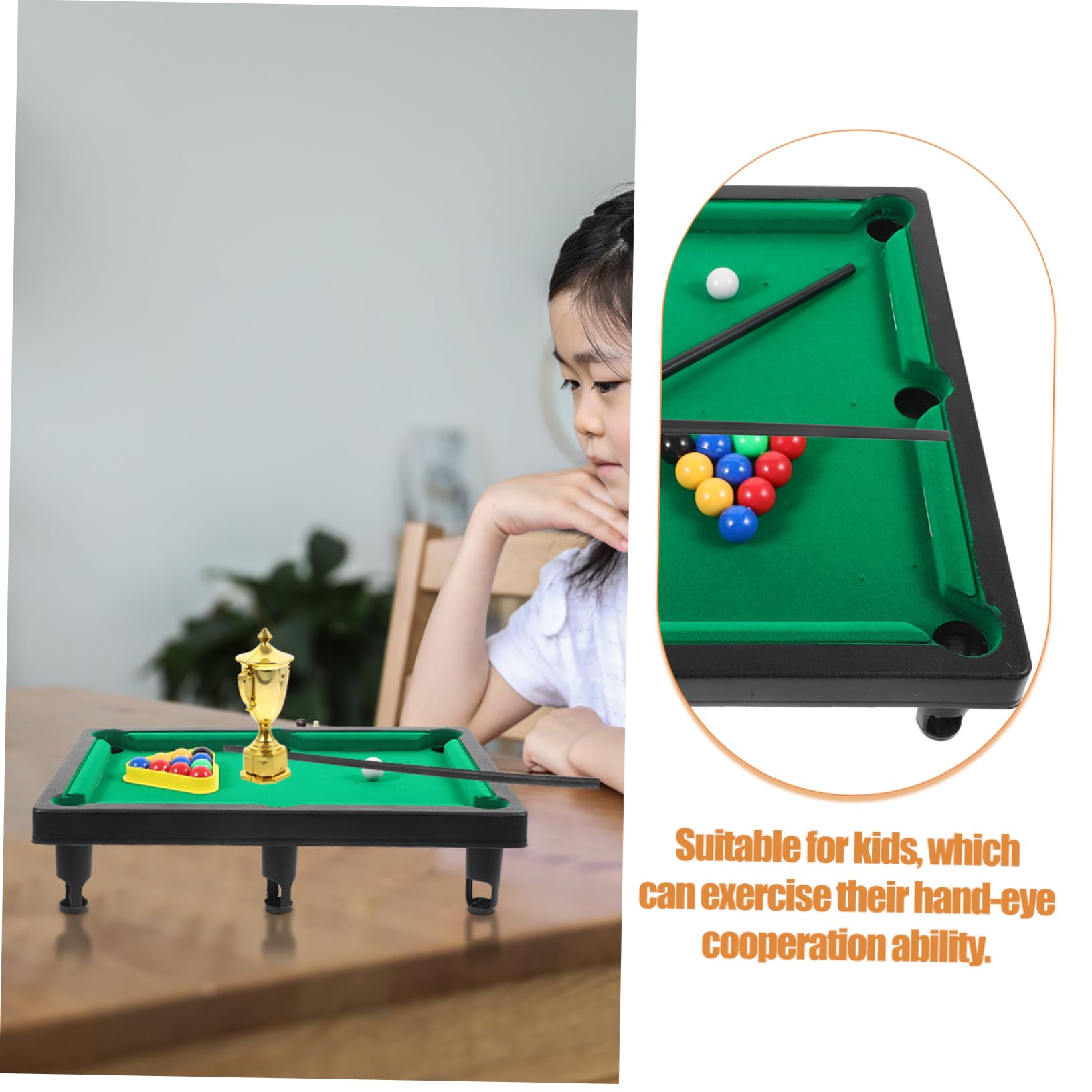 Yardwe Table de Billard de Table Miniature en Plastique Vert pour Garçon et Filles avec Trophée Jouet, Améliore la Coordination Œil-Main Réactivité la Maison Couleur Aléatoire