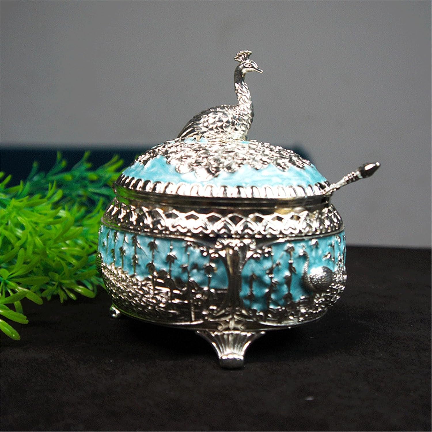Sophisticated Alloy Sugar Cup with Peacocks Lid and Spoon Restaurant Kitchen Seasoning Bottle Home Decoration Supplies Alloy Candy Jar
