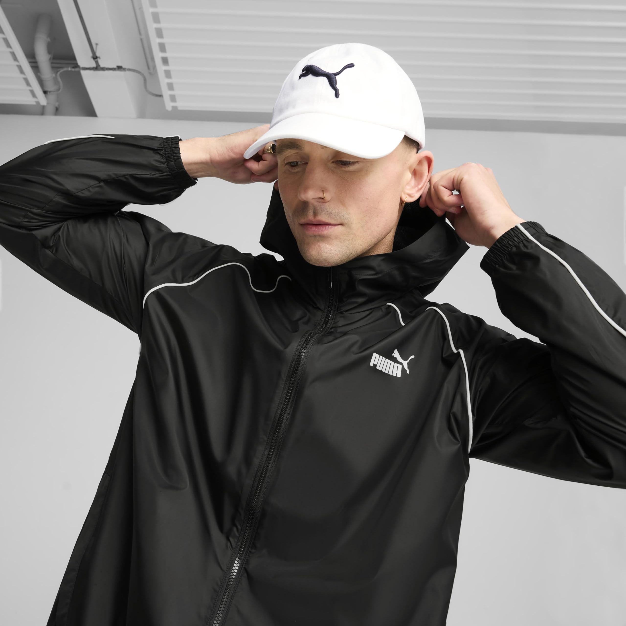 Visita la tienda de PUMA Puma ESS Cat BB Cap Adult Unisex White One Size in use