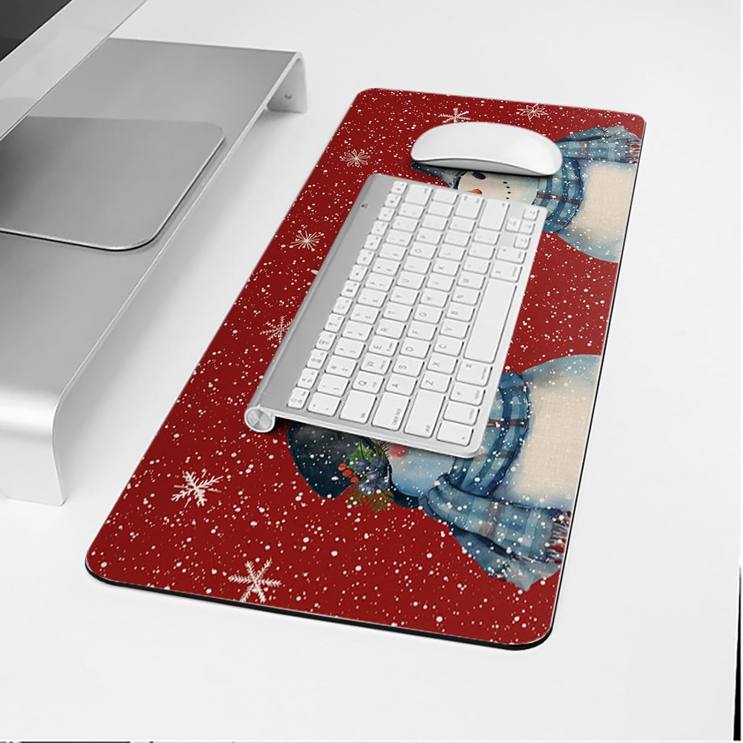 Oversized Gaming Mouse Pad, Christmas Vintage Snowman with Snowflakes Red Desk Mat for Home Office Extended XXL Computer Mouse Pad with Non-Slip Backing for Laptop Desktop Keyboard,35x15 inch