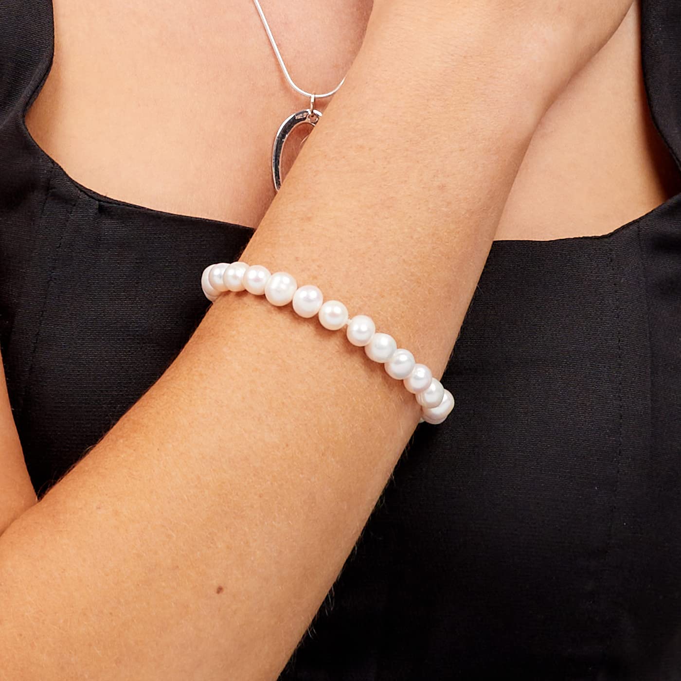 TreasureBay Superbe bracelet en perles d'eau douce de 8 à 9 mm avec fermoir magnétique de 19 cm pour femme