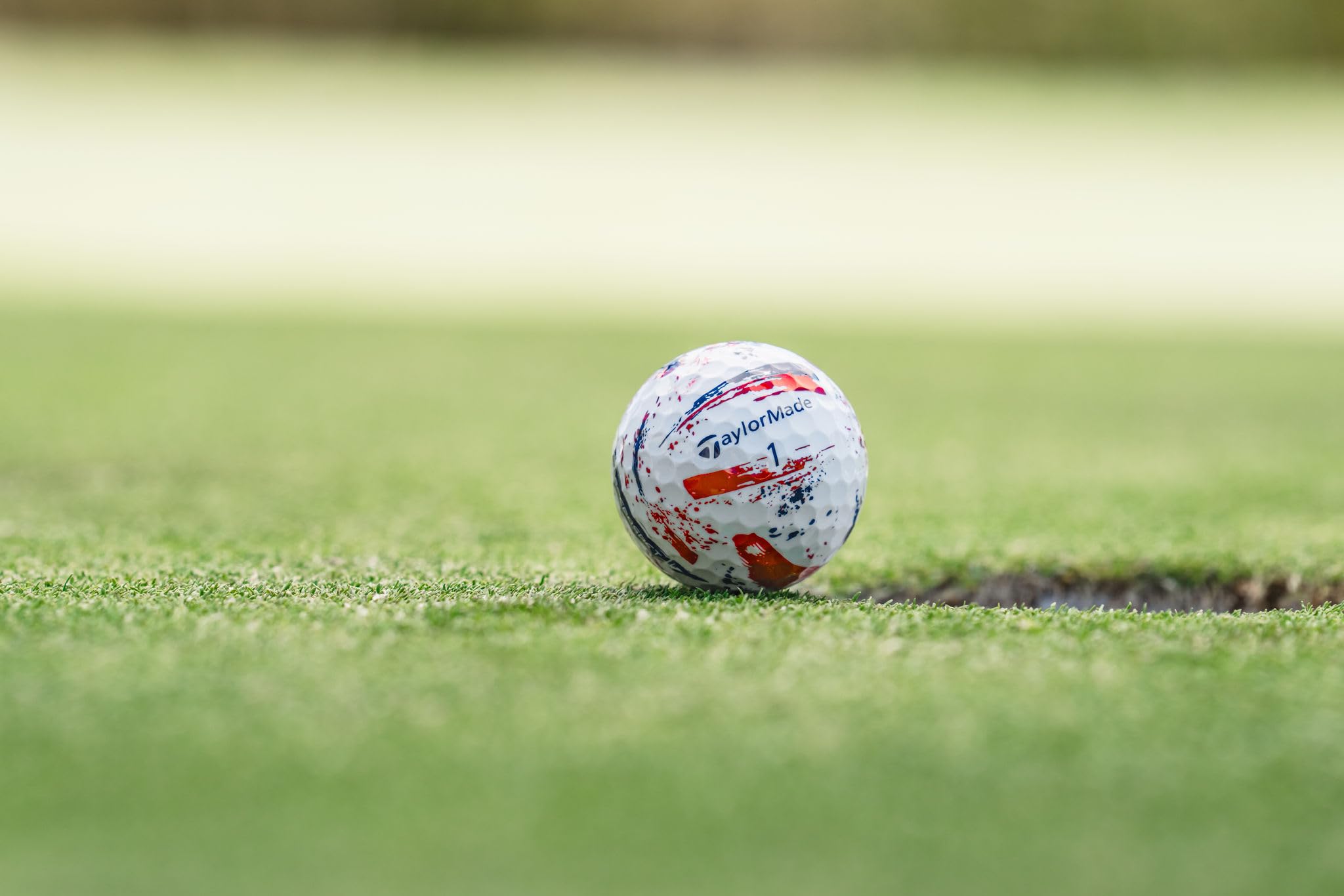 TaylorMade SpeedSoft Golf Balls, Maximum Distance with Ultra-Soft Feel, Perfect for Off The Tee and Around The Green