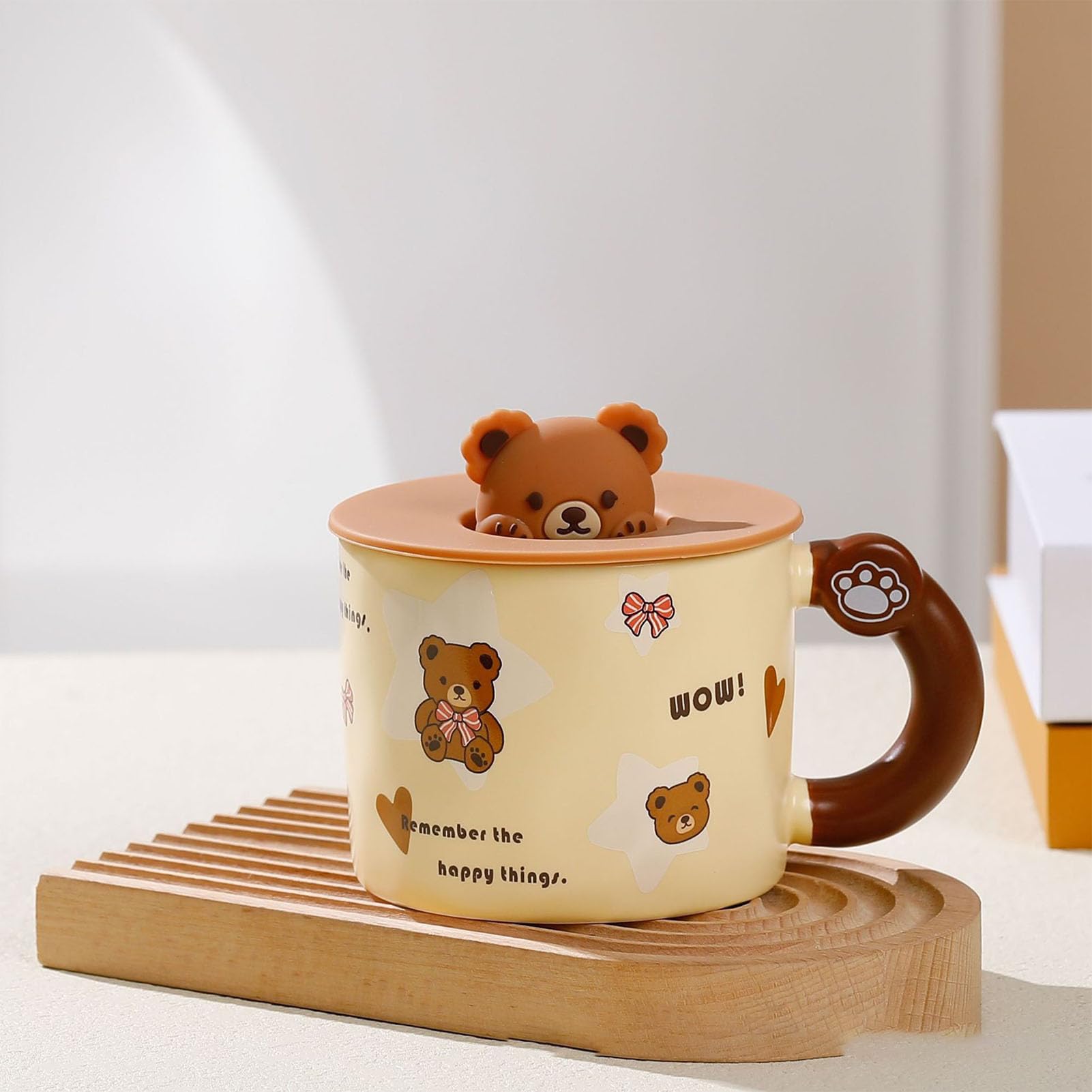 Une Image Colorée D'un Ours En Peluche Et De Quelques Jouets | Photo Gratuite