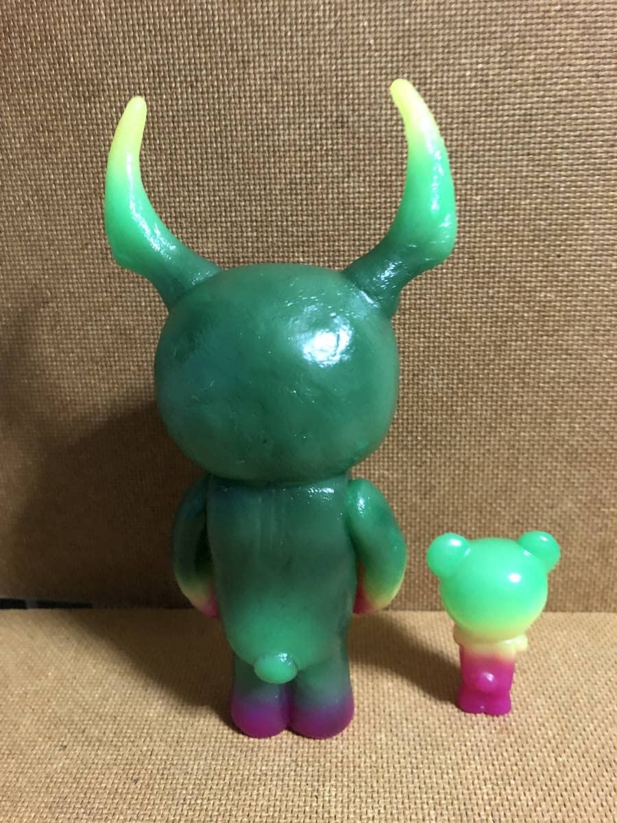 Amazon.co.jp: 暗黒エンターテイメント ソフビ T-BASE トイズキング