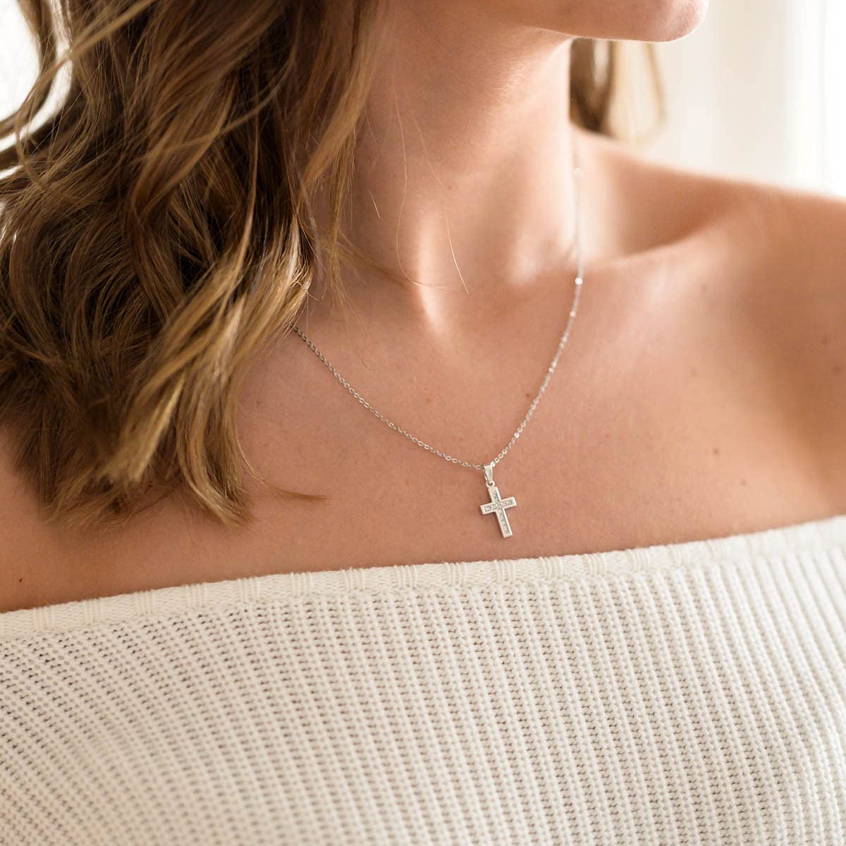 Kreuz Anhänger Silber 925 Zirkonia Kette für Damen und Mädchen KA-31 | Kettenanhänger wahlweise mit Kette aus hautverträglichem Sterlingsilber incl Schmuck Box von MATERIA by Matthias Wagner