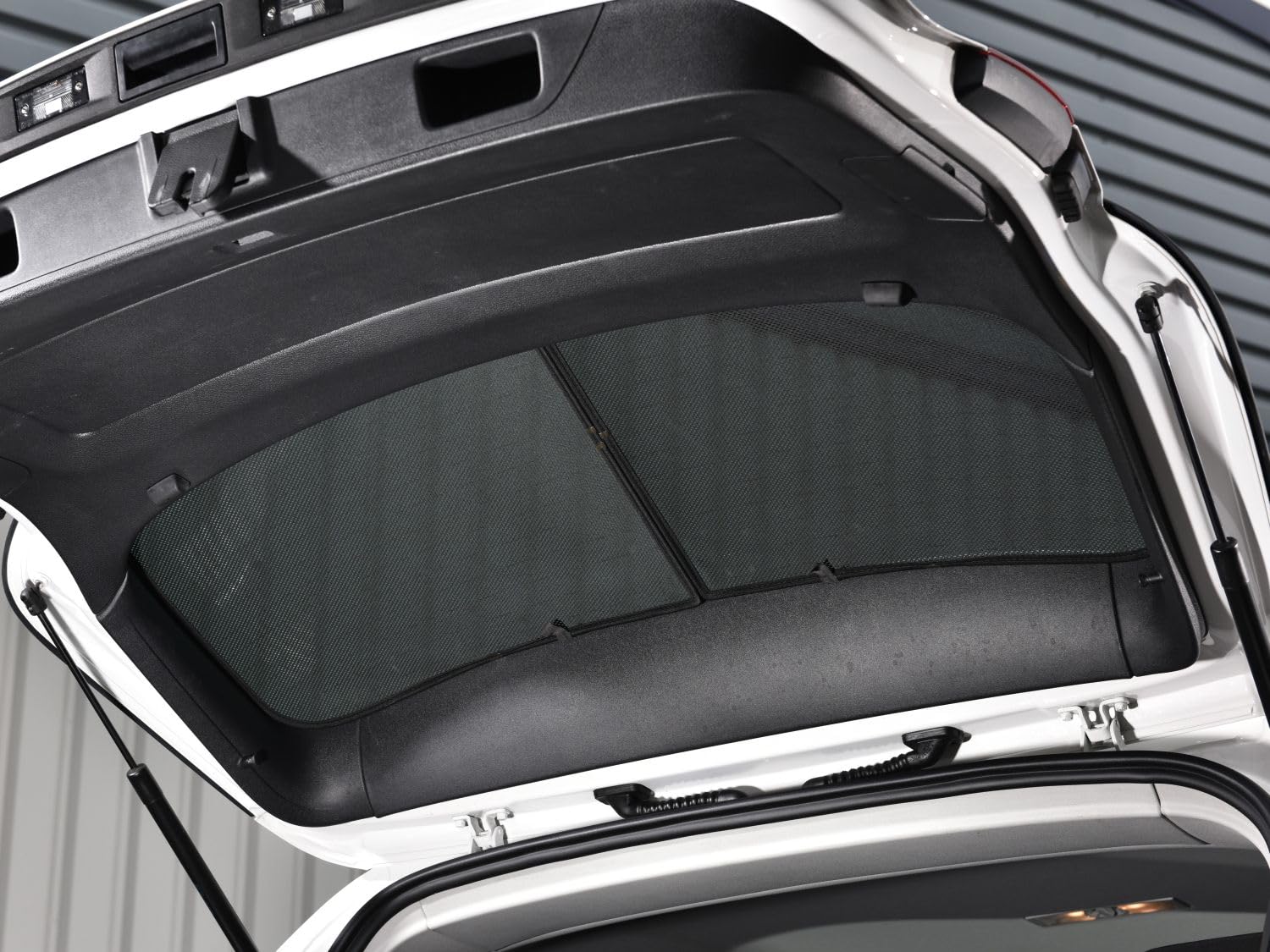 Fahrzeugspezifische Sonnenschutz Blenden passend für VW Tiguan ab 4/2016-1/2024 (außer Allspace) Komplett-Set AZ17002931