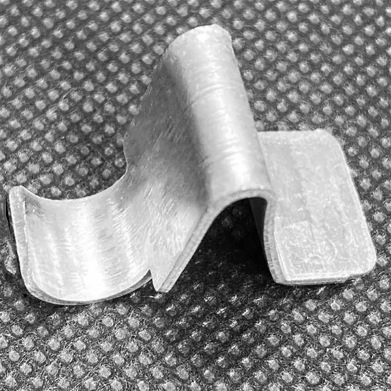 200Pcs Iron Shelf Clips for Cabinet Shelves, Sturdy Metal Pegs Support Hardware