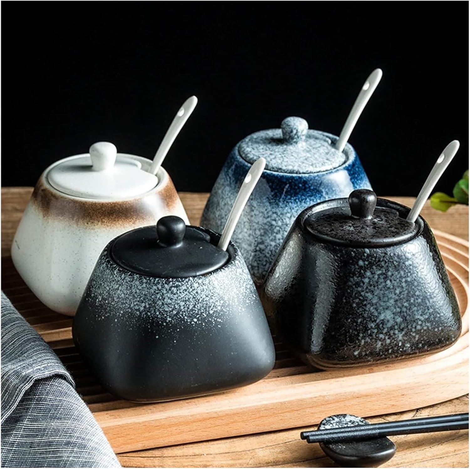 Sugar bowl,Sugar bowl,Solid Color Ceramic Sugar Bowl with Lid, Porcelain Sugar Pot with Spoon, Small Salt Pot, Storage Jar, for Coffee Bar, Restaurant(Black 2)