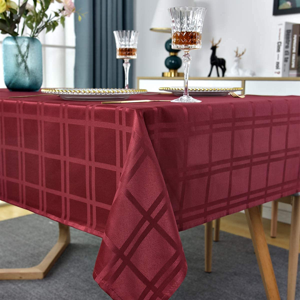 Nappe rectangulaire anti-tache en polyester rouge pour petite table