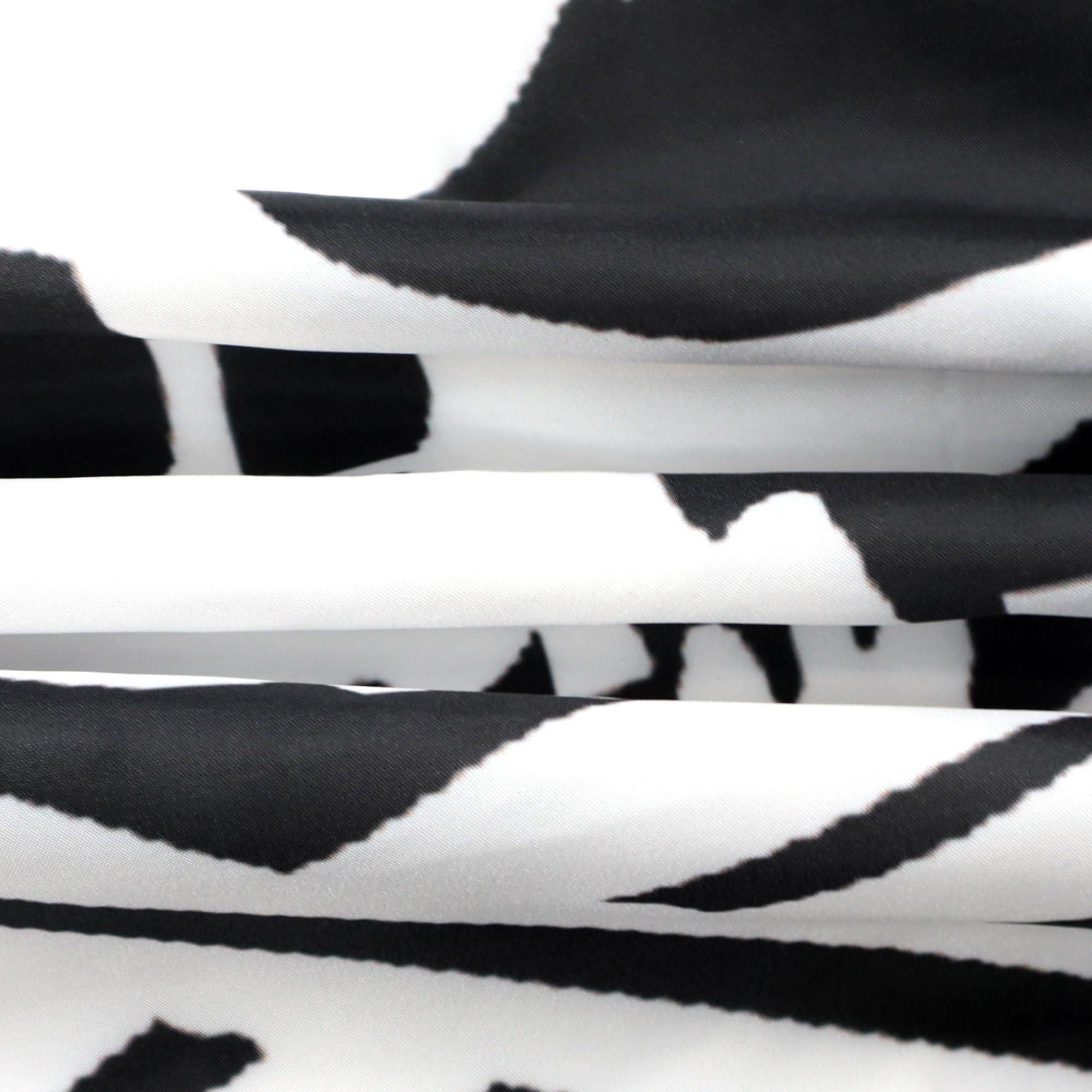 Drapeau Pirate Sabres Oeillets Haute Qualité, 150cm x 90cm