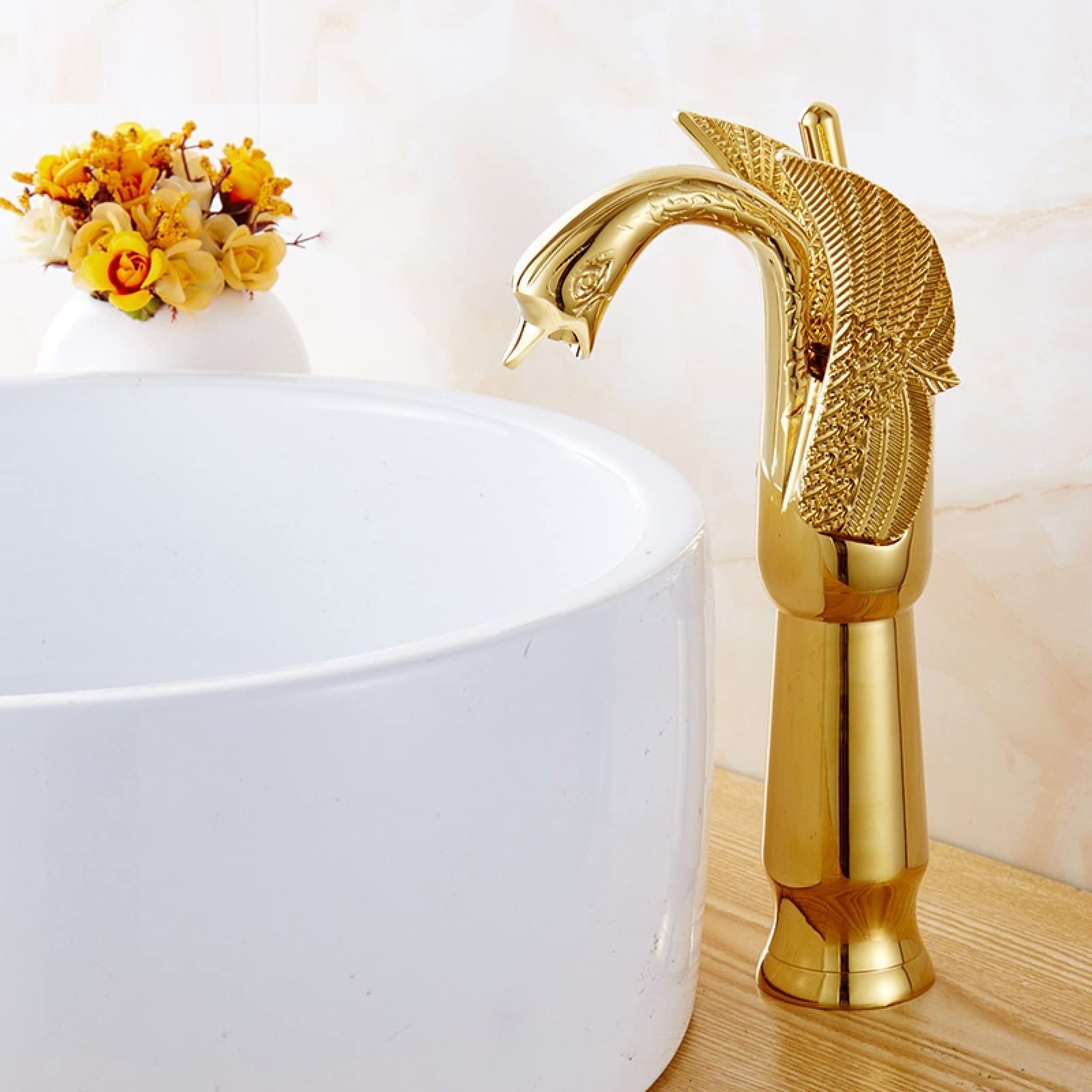 Robinet de lavabo de comptoir pour vasque haute et ambiance rétro chic