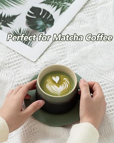 Miniatura 8 de ZENS Juego de 4 tazas de capuchino de 8 onzas, taza de capuchino artística en relieve con platillos para arte con leche, tazas de café de cerámica