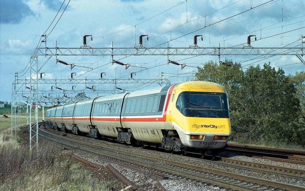 Hornby R3873 BR, klasa zaawansowany pociąg pasażerski, zestawy 003 i 370 004, opakowanie 5 samochodów, szary