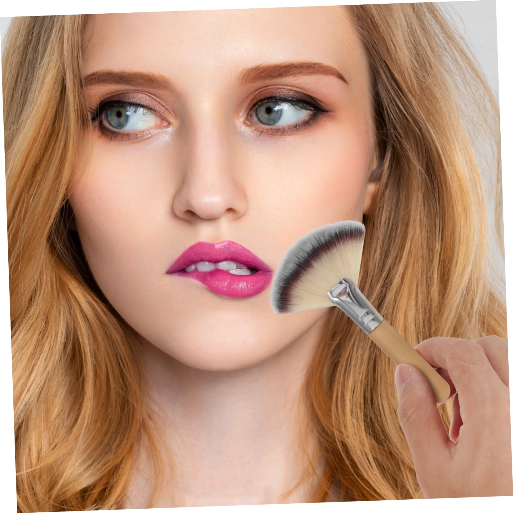 Mikinona 20 Pcs Pennello In Polvere Sciolto Makeup Brush Spoolie Extra Large Fan Polvere Pennello Trucco Viso Pennello Per Maschera Per Il Trucco Soffici Trucco Fan Delle Donne Spazzola