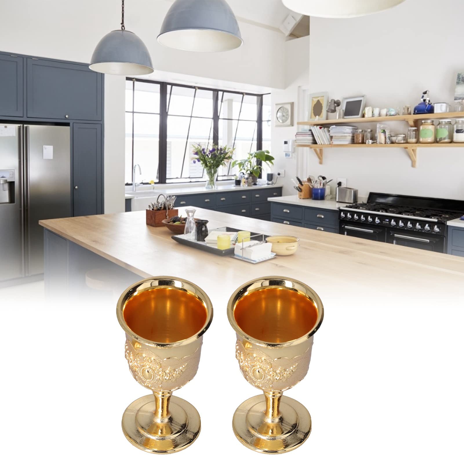 MOUMOUTEN 2Pcs Vintage Metal Embossed Wine Cup, Golden Retro Ornaments Goblet, Engraving Flower Pattern Wine Chalice for Home Bar, Party, Wedding