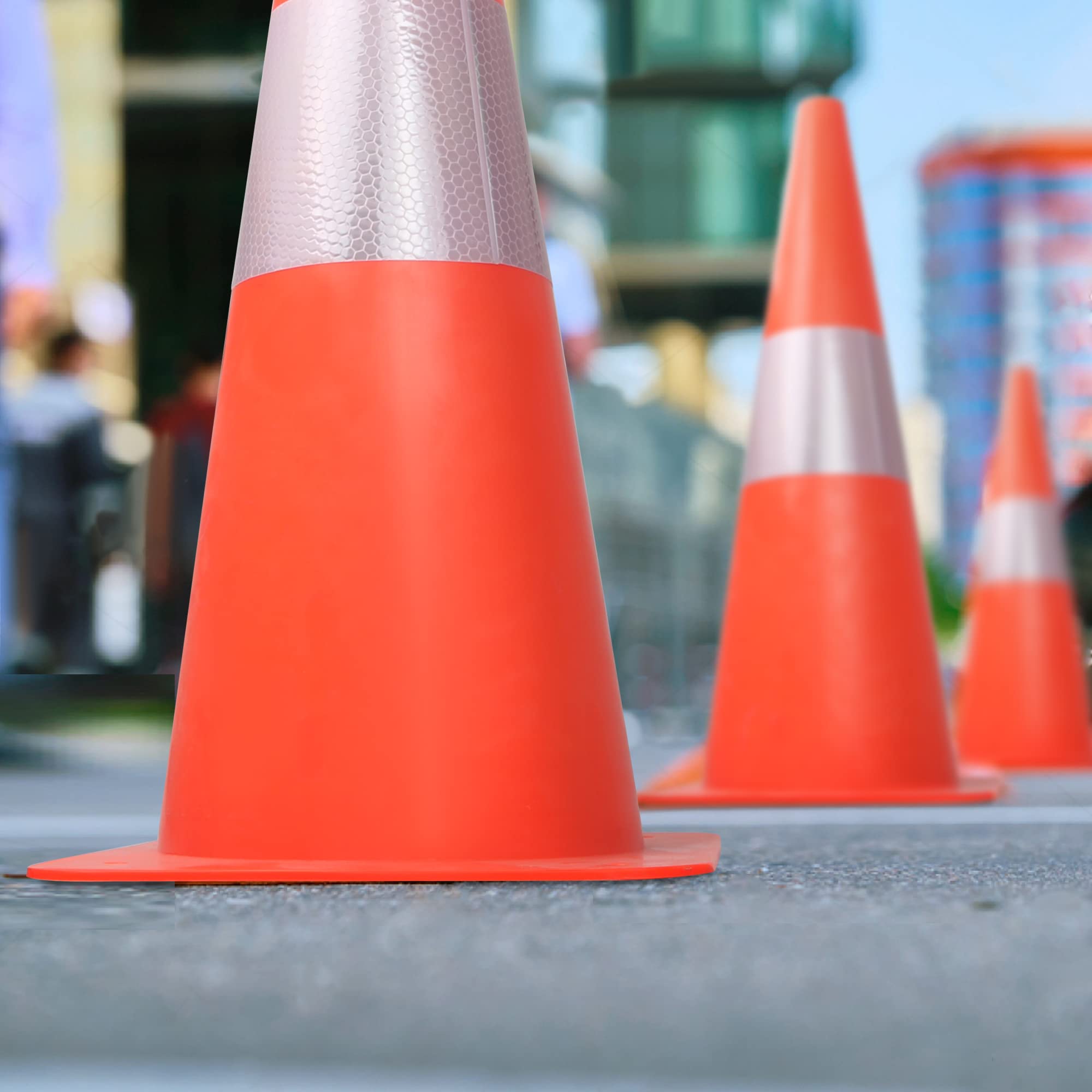 38cm Cône d'avertissement - Lot de 4 cônes d'avertissement réfléchissants orange - Cône de direction/pylon pour parking, sécurité routière, chapeaux de marquage pour activités de plein air et