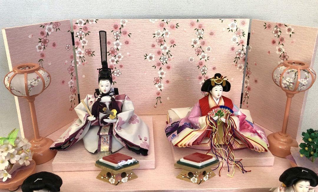 未使用品お値引き⭐桃いろコンパクトな三段飾り(幅約60奥行き約 未使用品お値引き⭐桃いろコンパクトな三段飾り(幅約60奥行き約