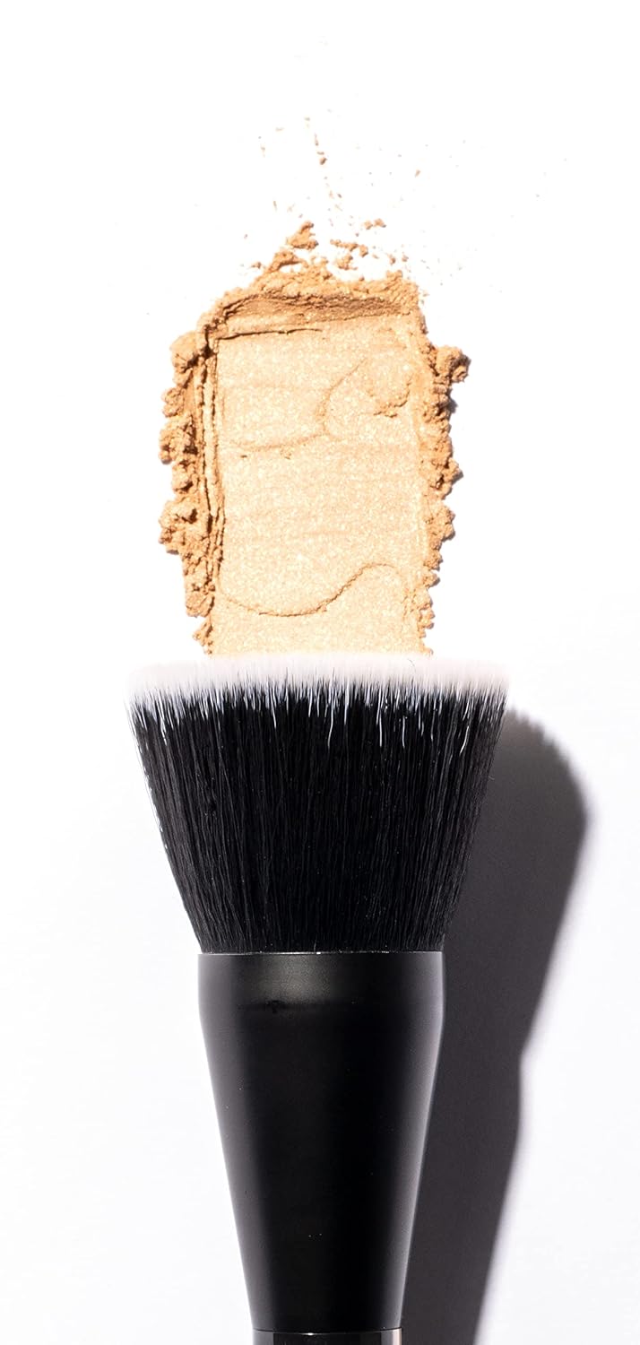 Butter London LumiMatte Finishing & Setting Powder Brush, 1 Count