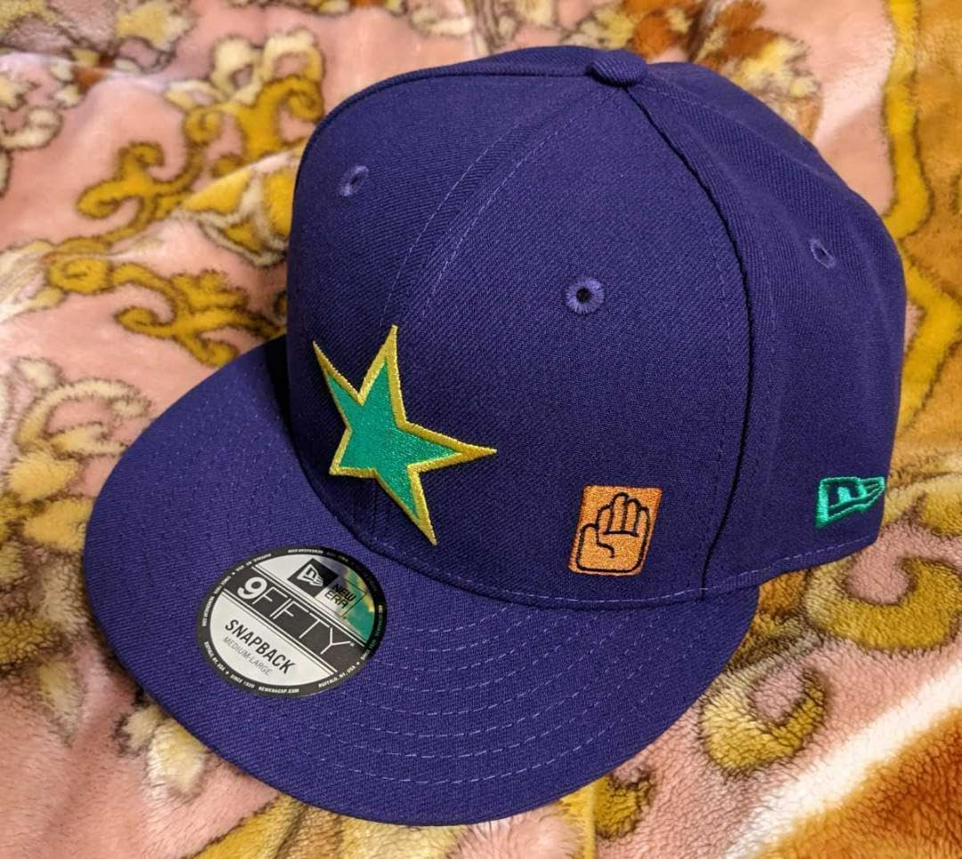 ジョジョ　承太郎　NEW ERAキャップ Amazon.co.jp: ジョジョ NEW ERAニューエラ) キャップ 空条承太郎 1012