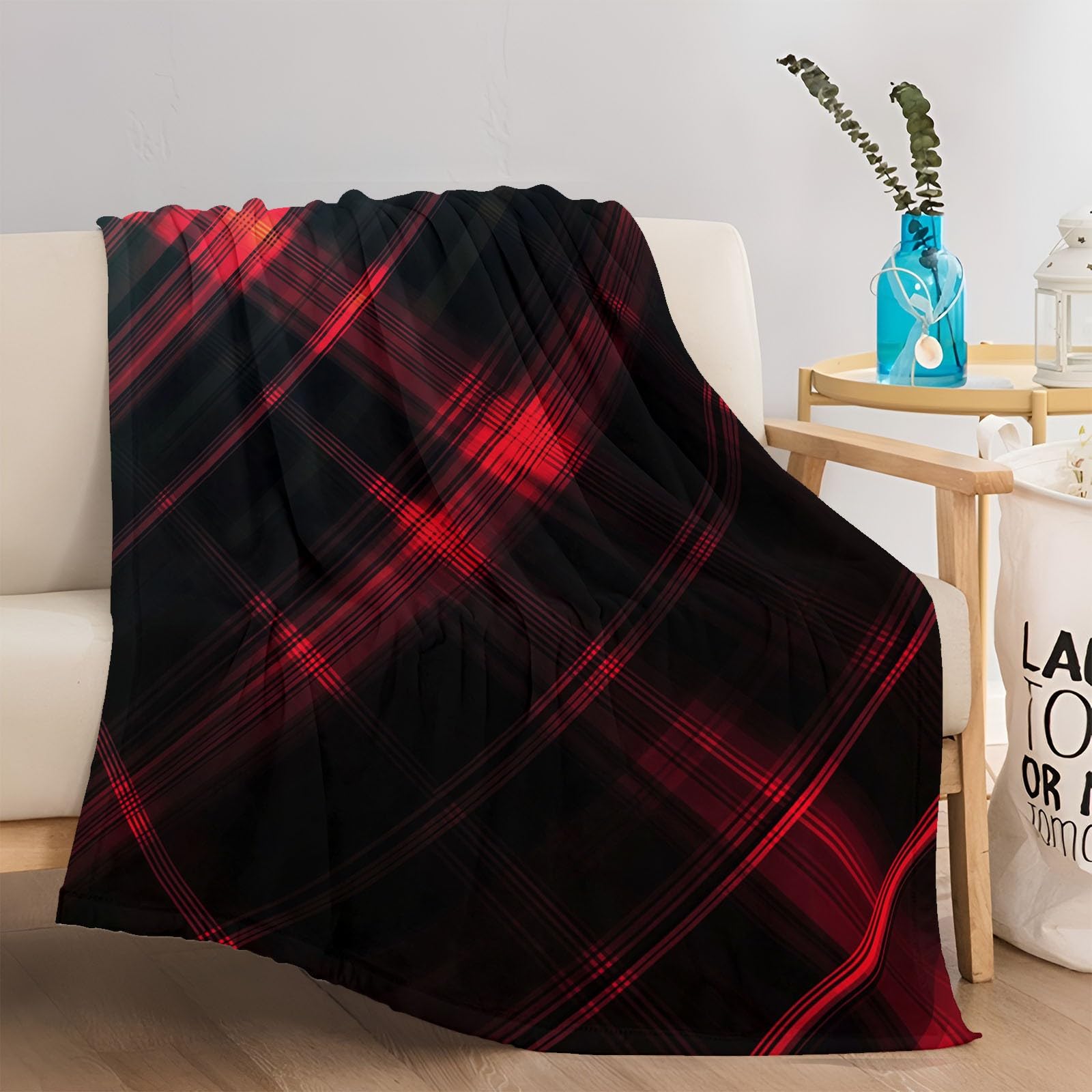Pojedynczy koc polarowy w linie i paski nadruk czarny czerwony miękki nadruk puszysta flanelowa narzuta 220 x 240 cm Sofa Odpowiednia dla dorosłych i dzieci Zachowaj ciepło zima