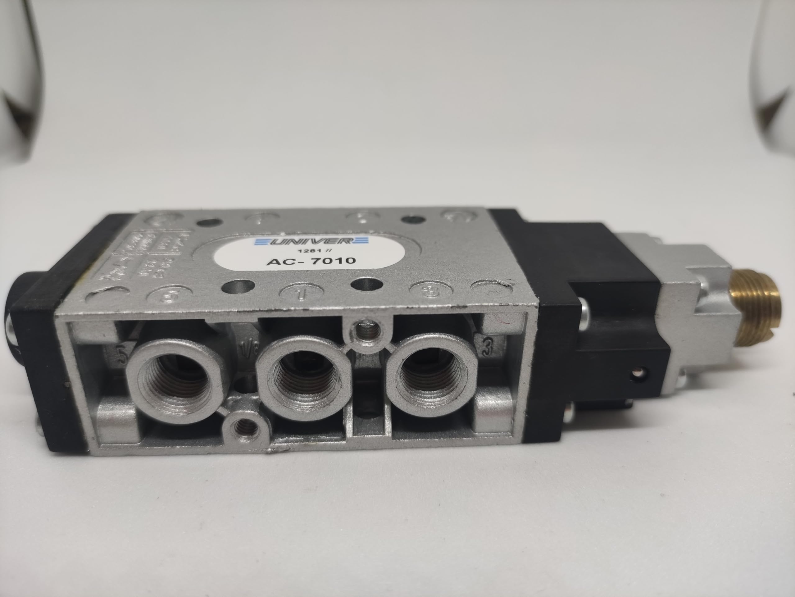 UNIVER AC-7010 5/2 Luftventil 1/8 Zoll Kugelspitze Zamak Aluminium