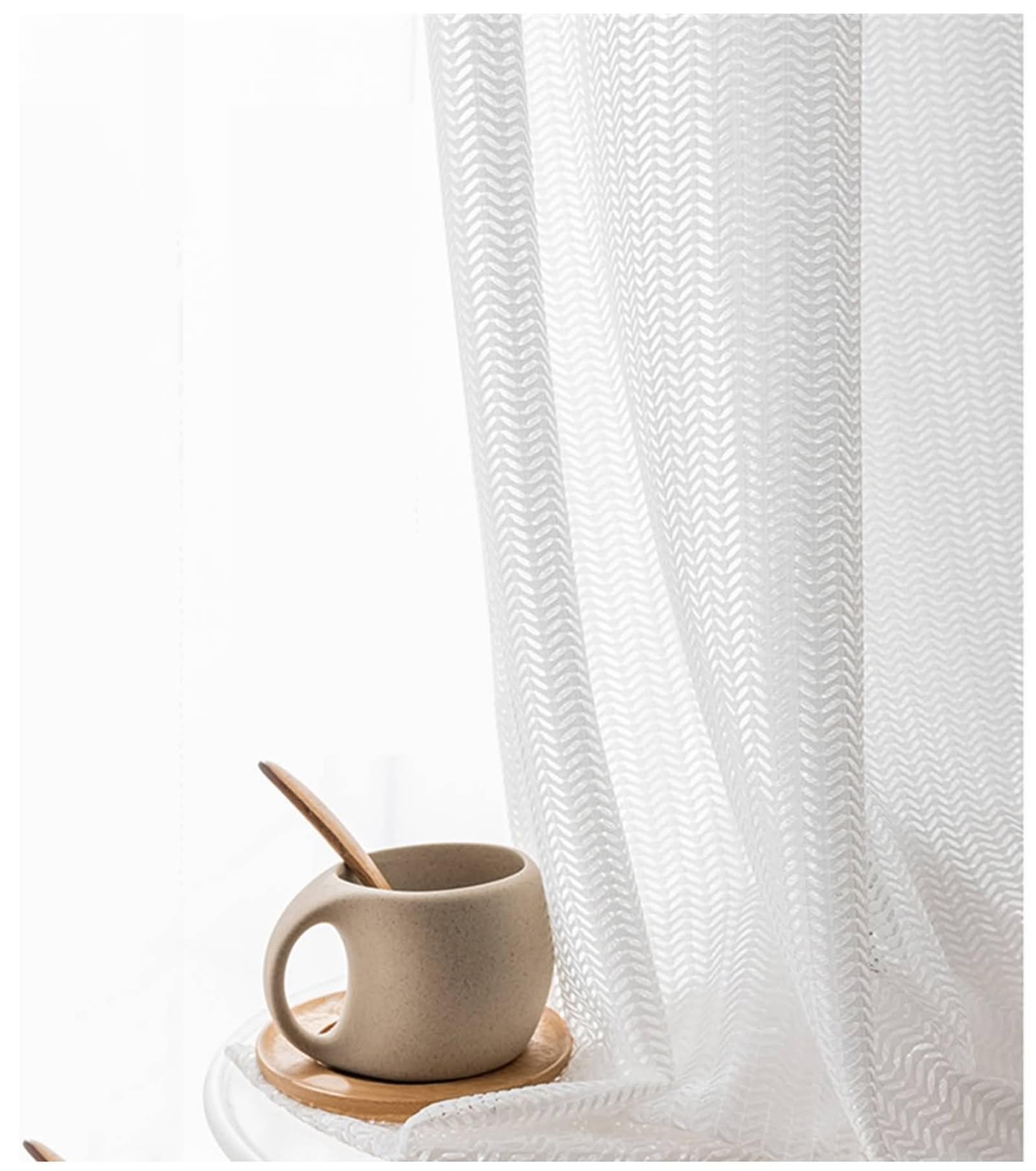Voilage transparent salon et chambre pour créer une ambiance lumineuse et cocooning
