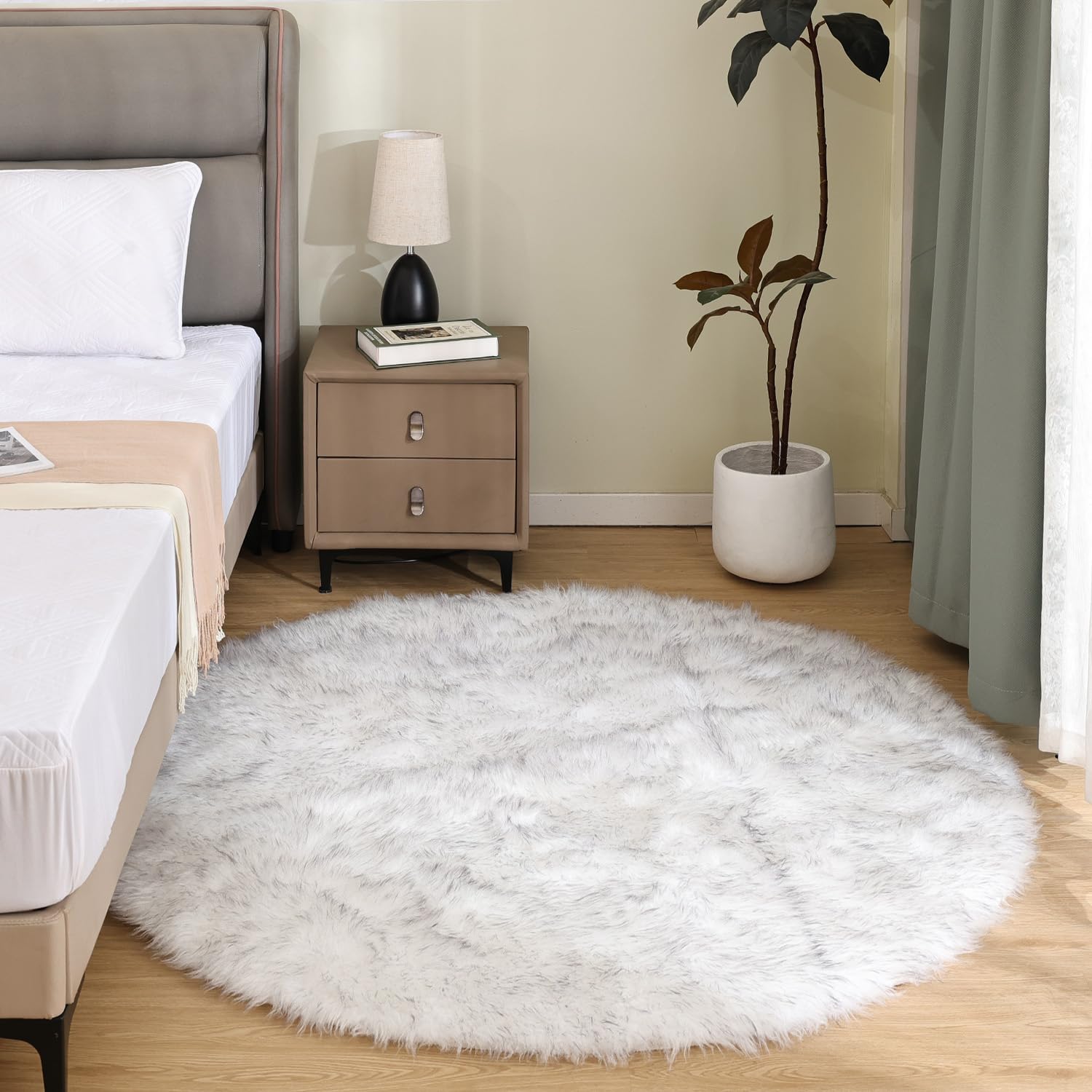 Latepis Circle Rugs 6.7ft for Living Room White with Grey Tips Faux Sheepskin Fur Round Rugs for Bedroom Fluffy Washable Rug Cute Home Décor