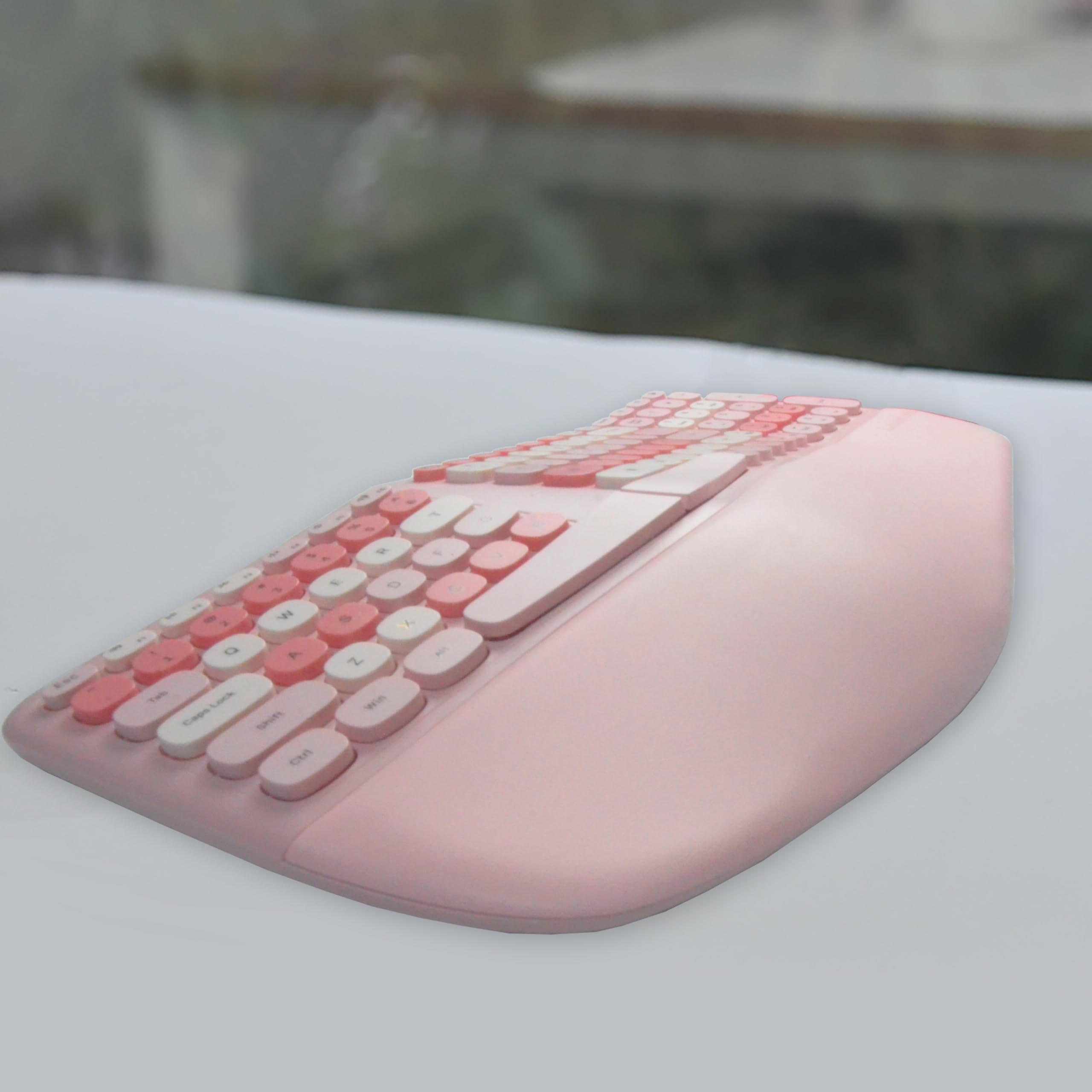 Lomiluskr Tastiera ergonomica cablata con poggiapolsi in PU, tastiera per tunnel carpale, design colorato con split ergo, comoda digitazione naturale, compatibile con PC/laptop (rosa)