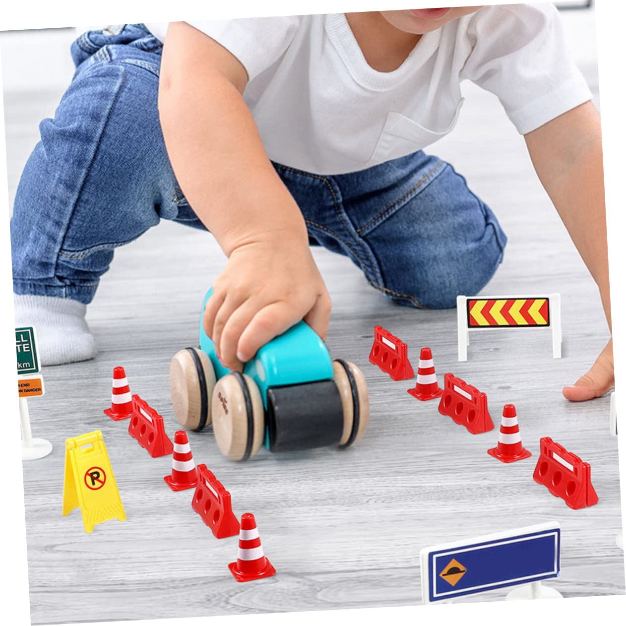 Lot De 12 Mini Cônes De Signalisation – Jouets Éducatifs Circulation – Modèles De Route ABS – Dès 3 Ans