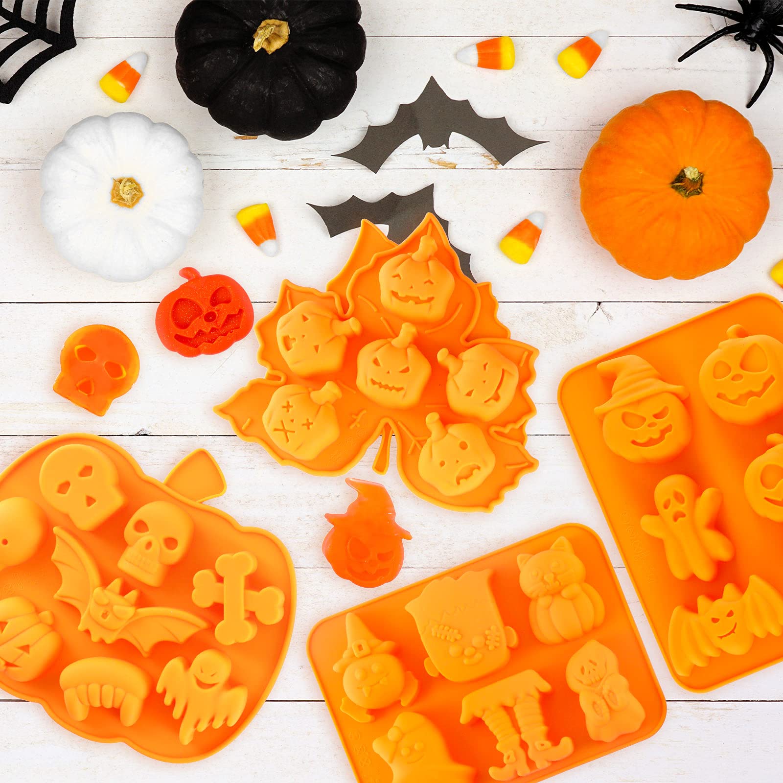 Halloween Silikonformen 2 Stück - Für Schokolade, Kekse, Eis | Mit Totenkopf, Fledermaus, Kürbis Motiven