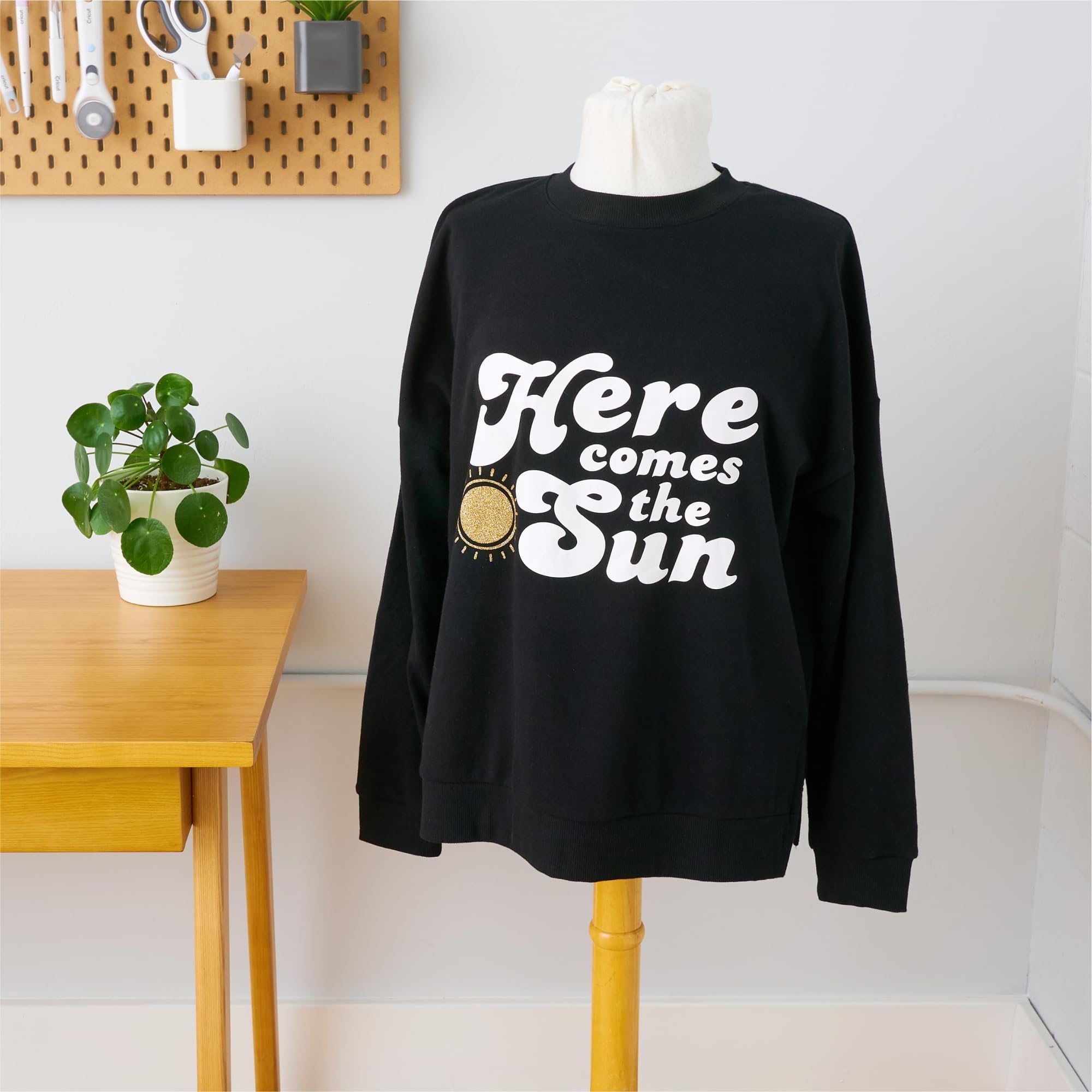 Cricut Maker ™ 3 + Cricut Pacchetto di Materiali Essenziali, varietà