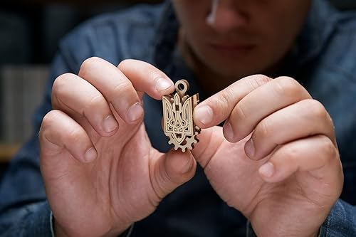 Miniatura 6 de UGEARS Brave UA Tractor