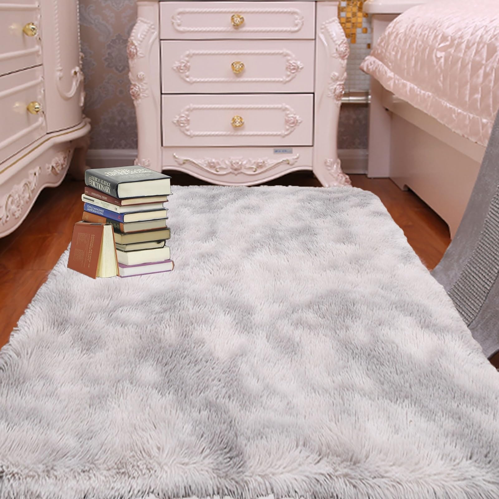 Tapis doux chambre 180x280 cm gris clair aspect fourrure à poils courts