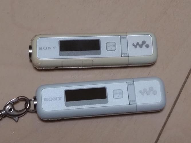 Amazon.co.jp: SONY ウォークマン Eシリーズ 1GB ラグジュアリーピンク Amazon.co.jp: SONY ウォークマン Eシリーズ 1GB ラグジュアリーピンク