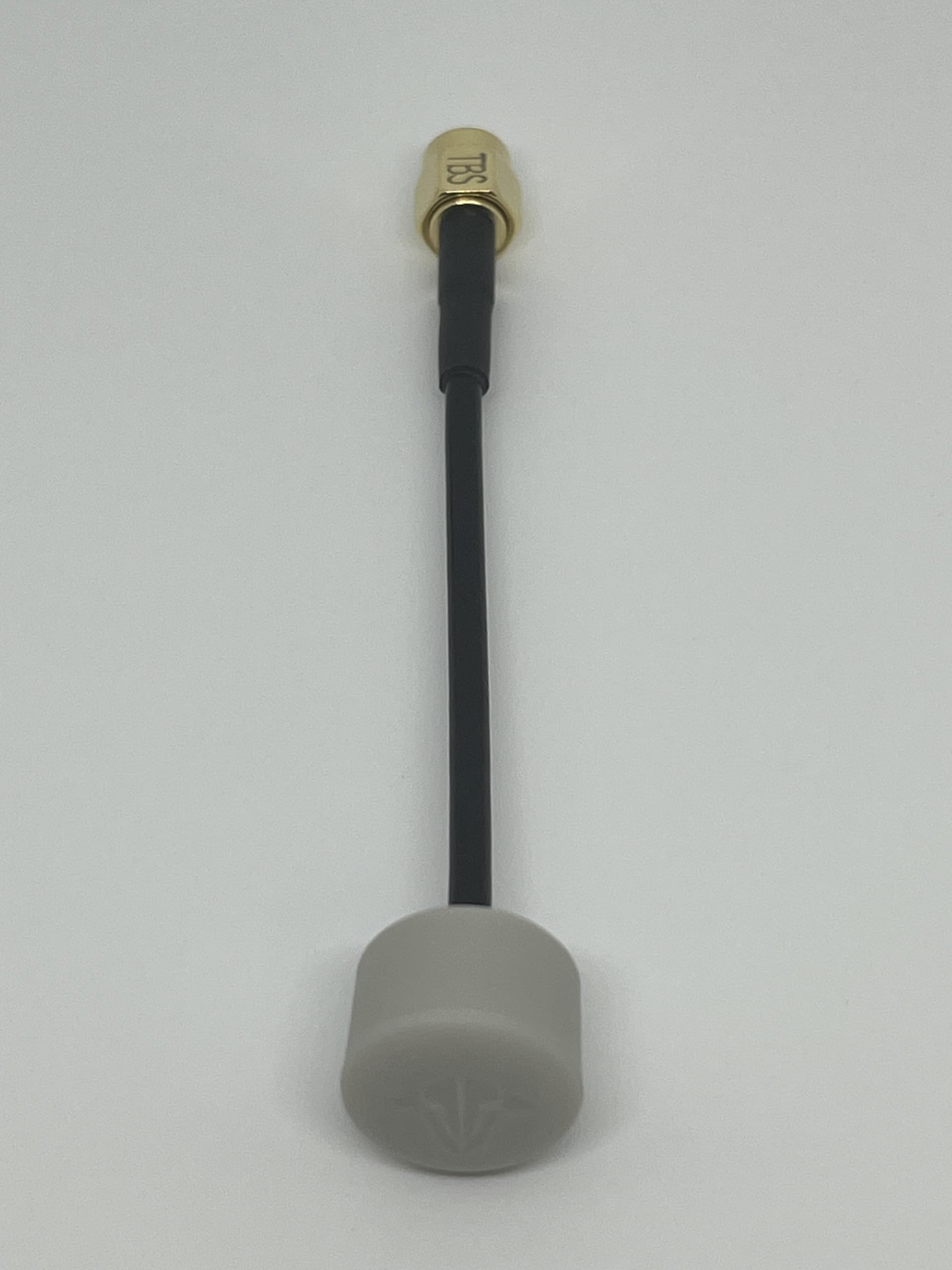 Antenne TBS Triumph Pro 5,8 GHz LHCP SMA – Gain 1,6 dBic, rapport axial de 0,99, antenne de drone FPV compacte, design résistant aux chocs