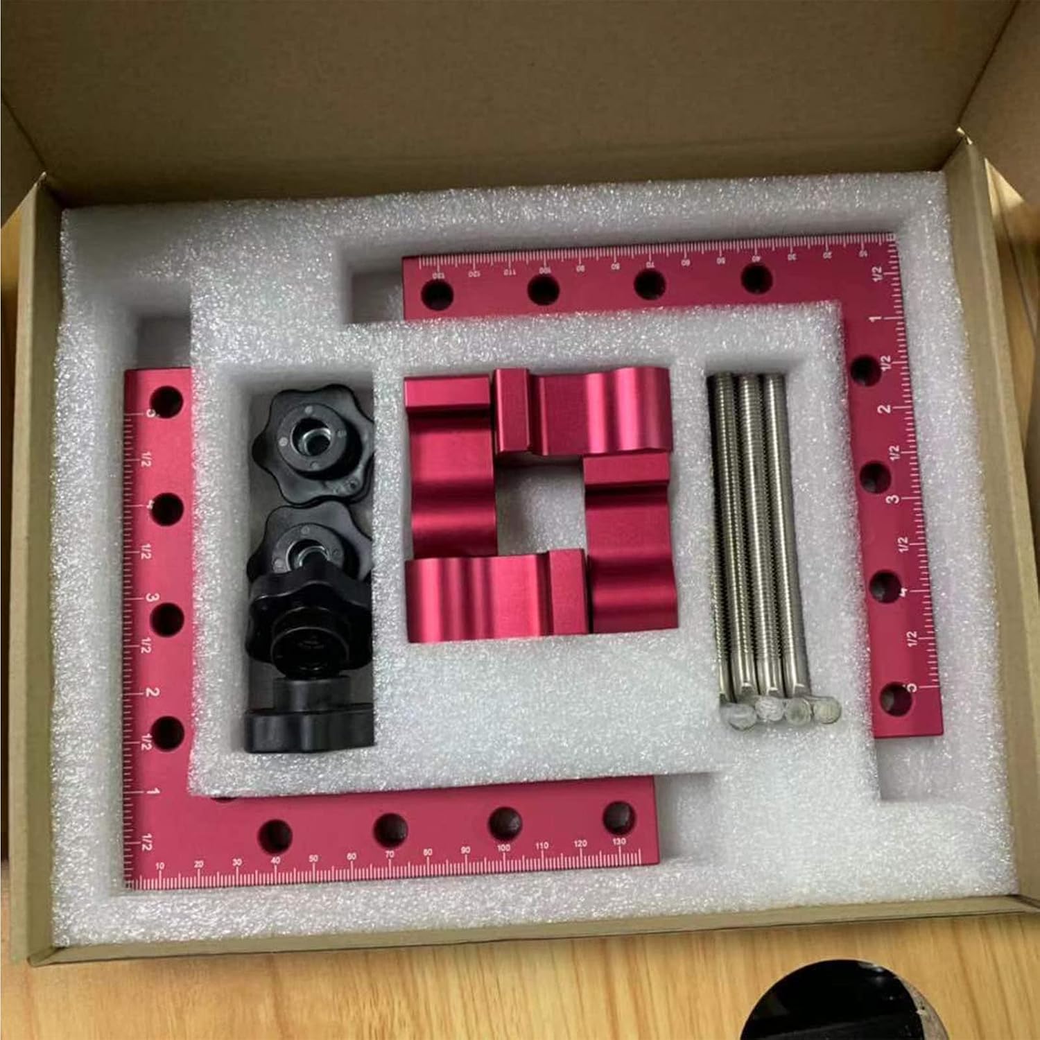 90° Positioning Squares Right Angle Clamps 5.5" x 5.5"(14 x 14cm) Corner Clamp Right Angle Clamp，Aluminum Alloy Woodworking Carpenter Corner Clamping Square Tool for Wood Working Tools And Equipment