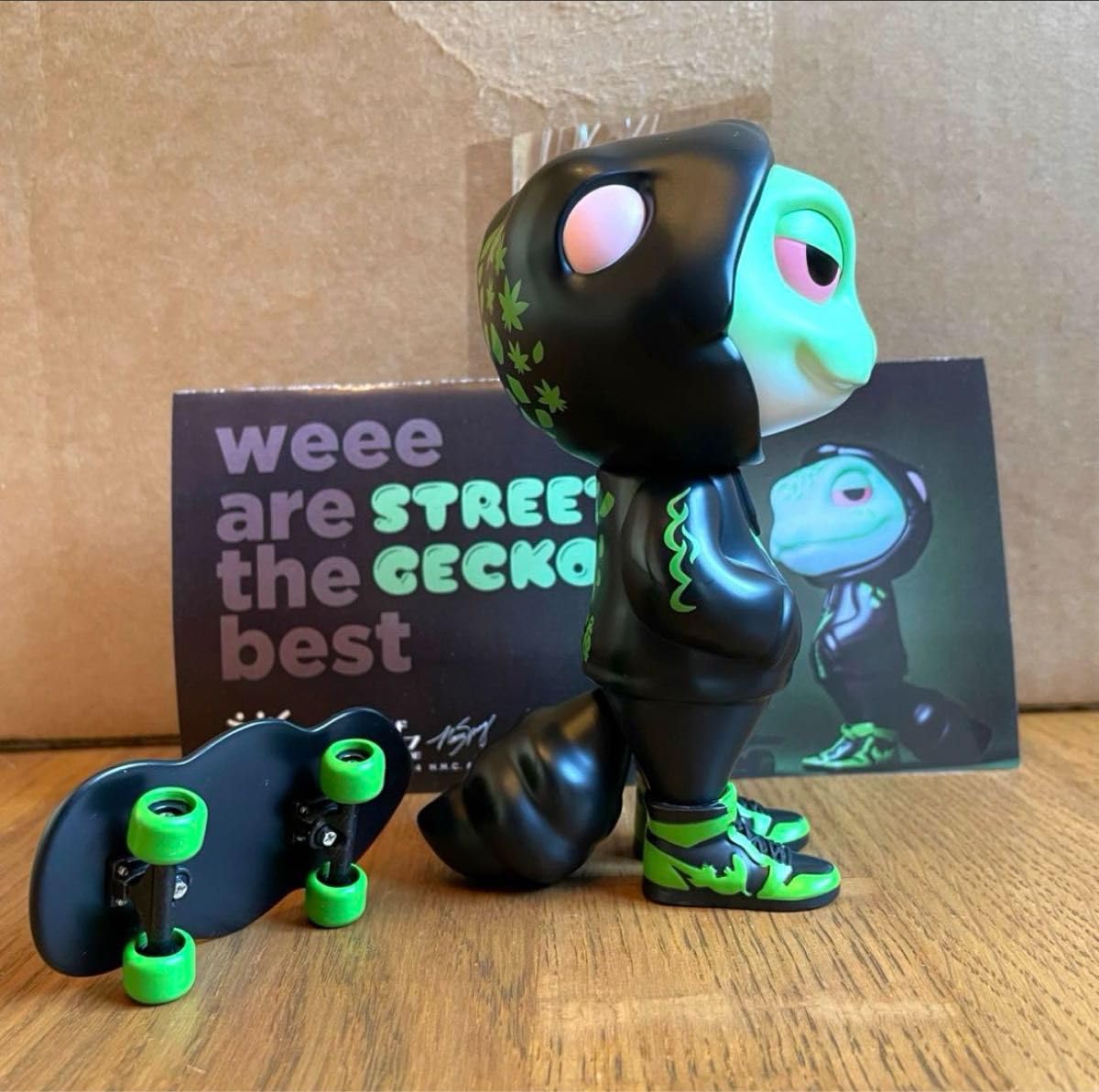 Amazon.co.jp: ストリート ゲッコスケボーカンナビスソフビトカゲ限定 