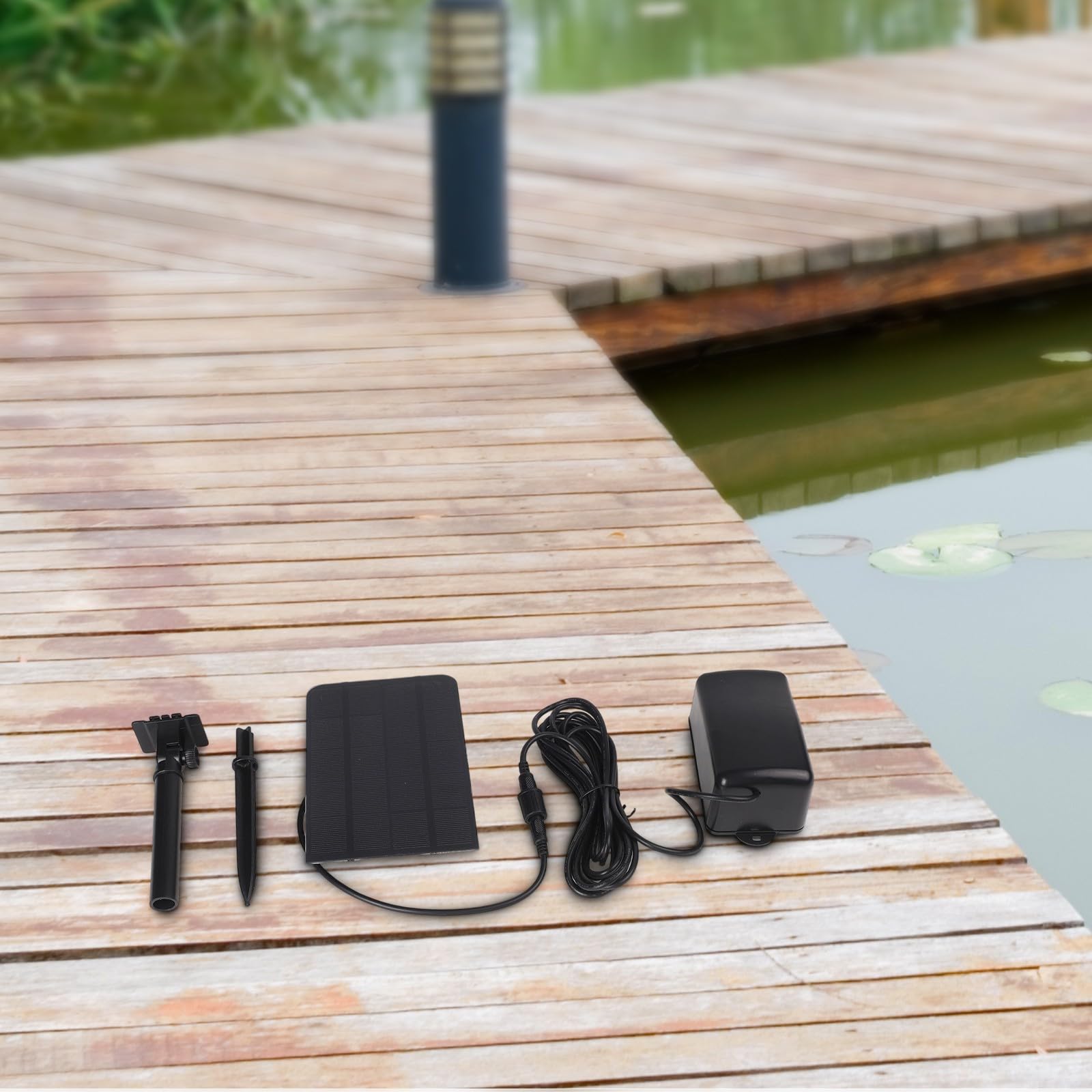 Pompe à oxygène solaire 2,5 W 6 V Panneau monocristallin pour aération d'aquarium et bassin avec sortie de bulle de 0,8 L par minute Ligne de connexion Noir