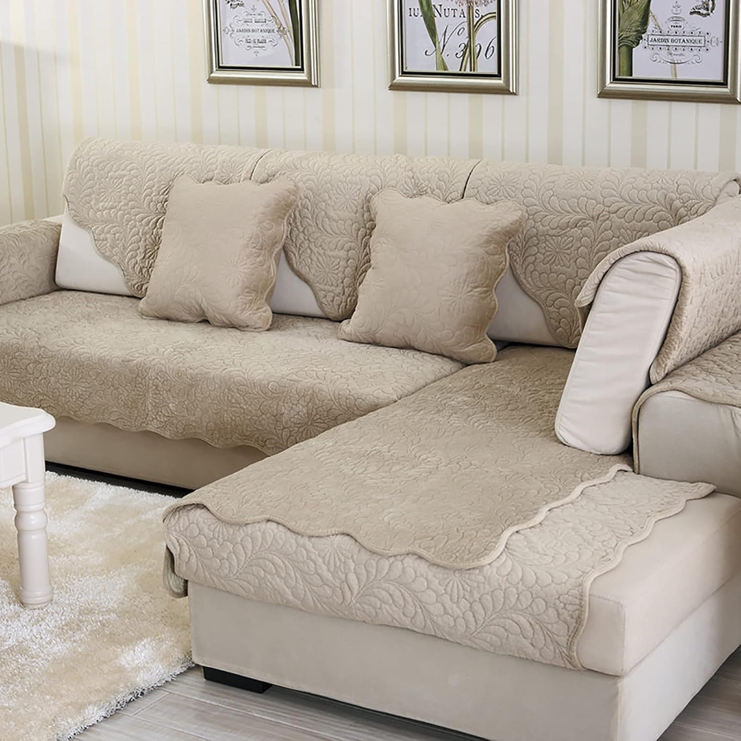 Housse de canapé extensible peluche pour un salon cocooning