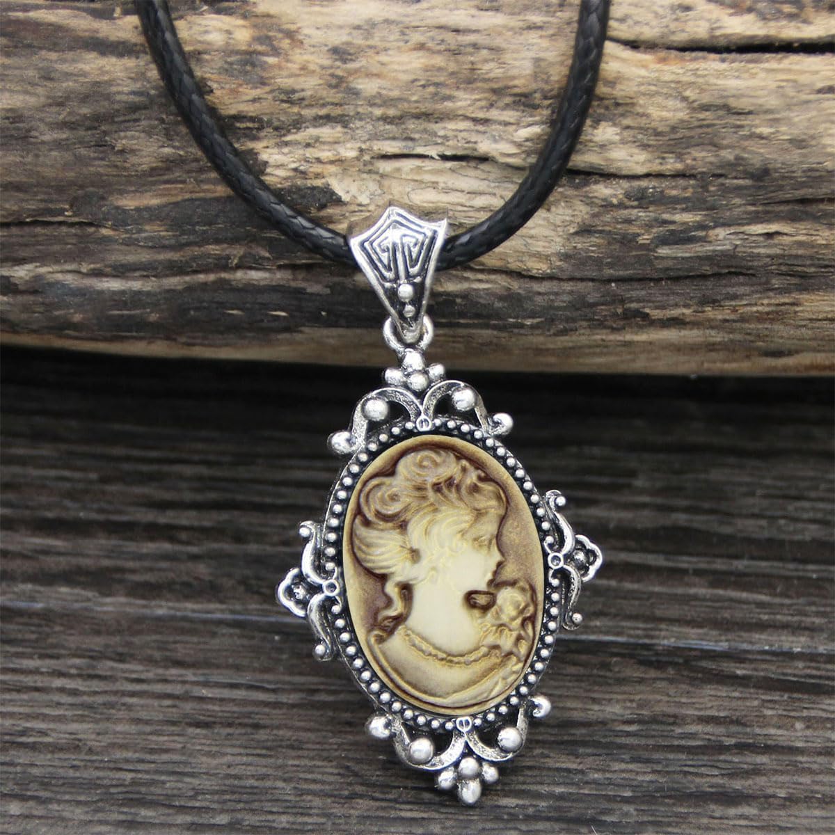 Vintage Look Flower Pendant Lady Queen Cameo Sets For Women Antique Silver Plated Cameo Necklace Earring Jewelry Set