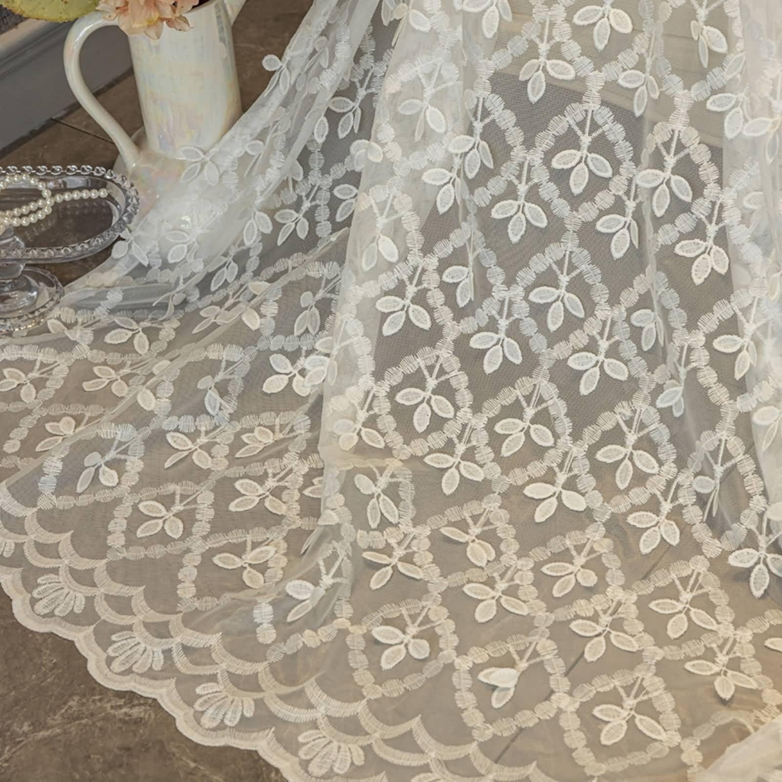 Beydodo Tende Trasparenti Corte 160 Cm – Set 2 Pannelli, 107x160 Cm, Con Occhielli, Bianco Con Ricami Floreali, Per Privacy E Filtraggio Luce – Per Porte E Finestre - 3
